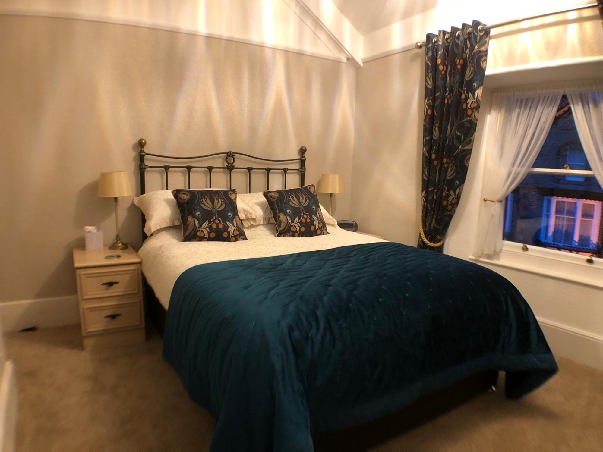 Double Room,1500118771:JPEG