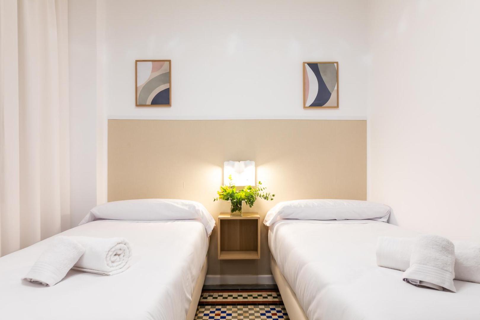 Twin Room Private Bathroom