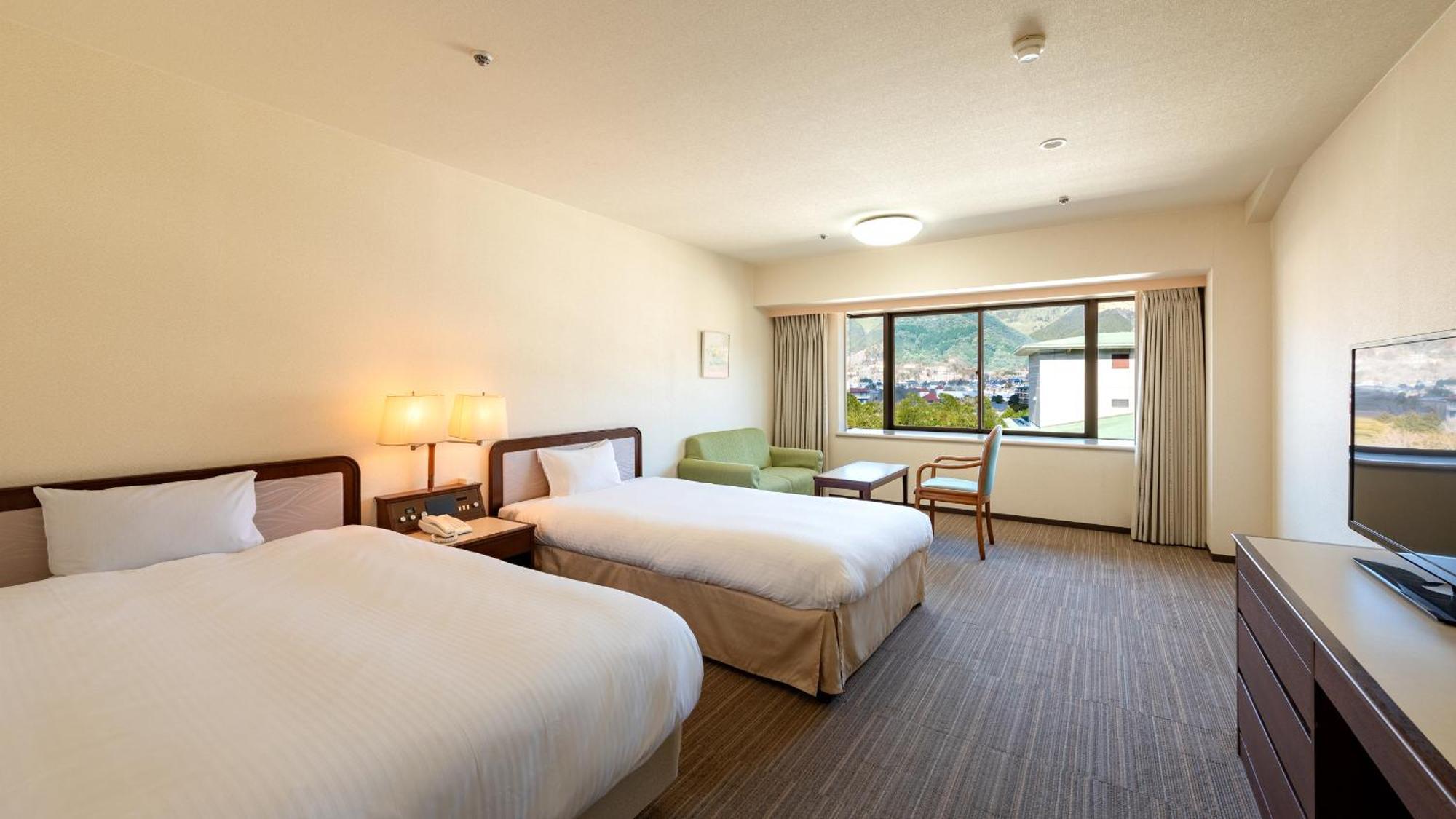 Twin Room with Extra Bed -Non-Smoking,1499093374:JPEG