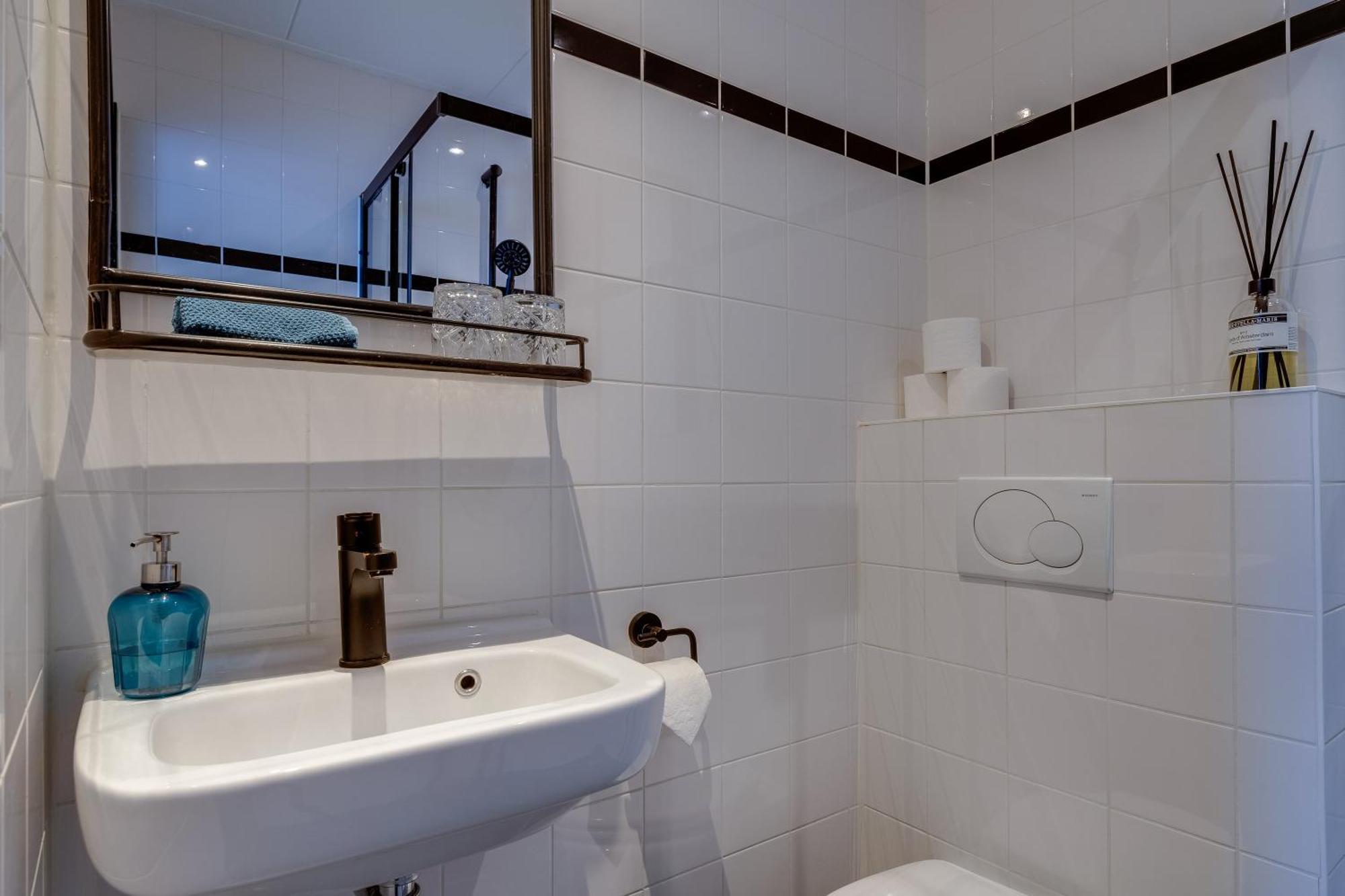 Twin Room Canal View