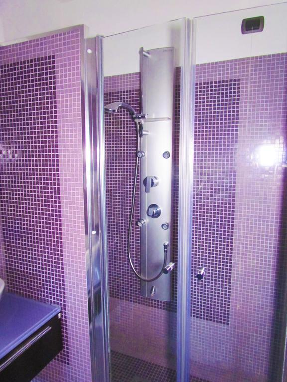Deluxe Room,1111116057:JPEG