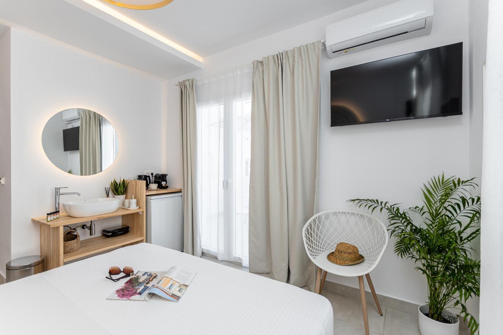 Deluxe Double Room Balcony,1575358235:JPEG