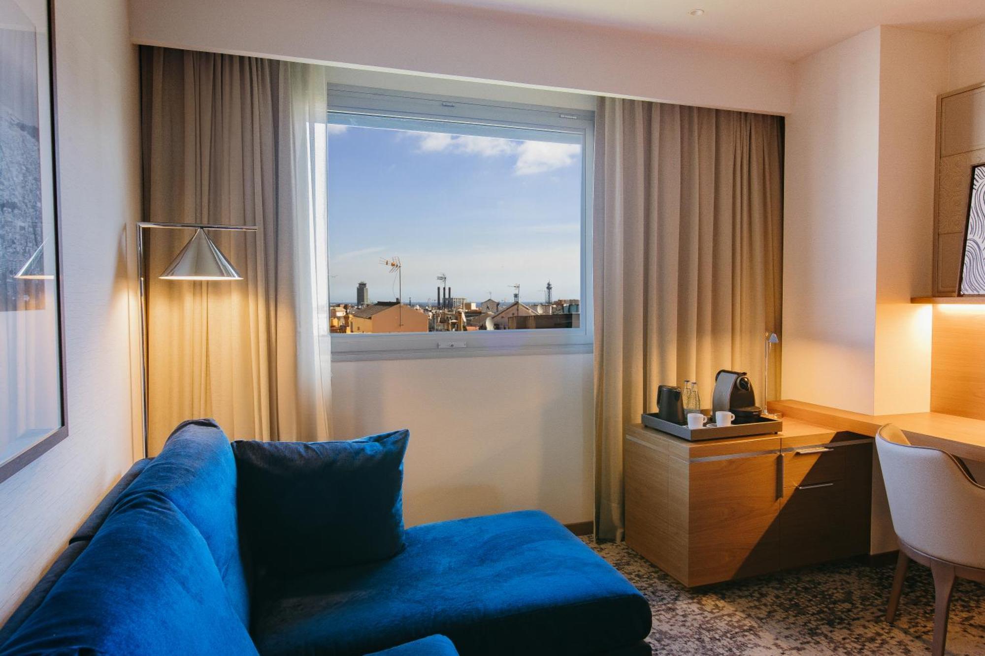 Classic King Room City View
