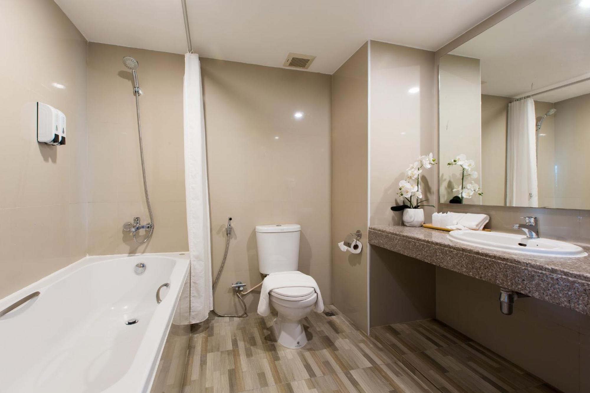 Standard Double or Twin Room City View