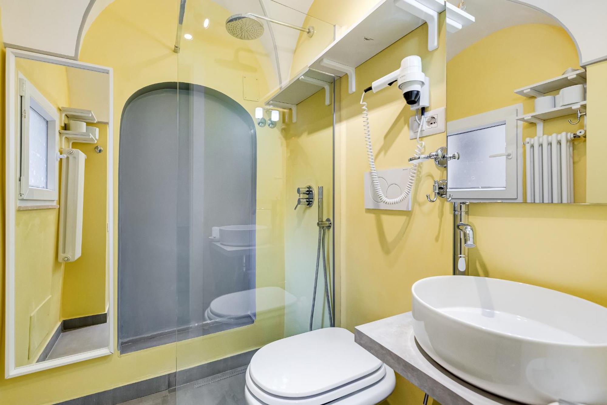 Economy Triple Room
