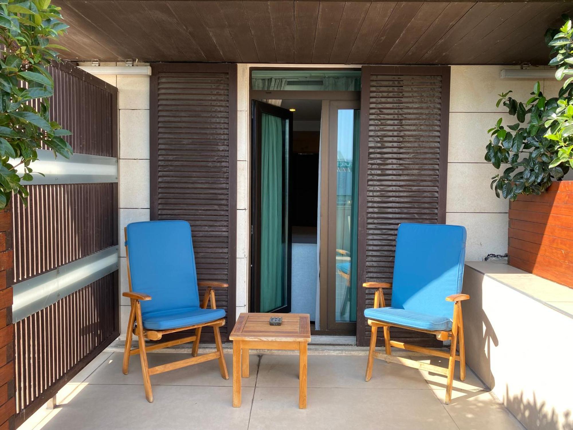 King Room Terrace,1552672645:JPEG