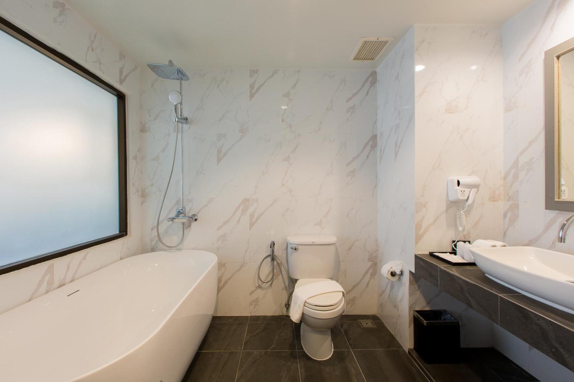 Deluxe Double or Twin Room Pool Wing