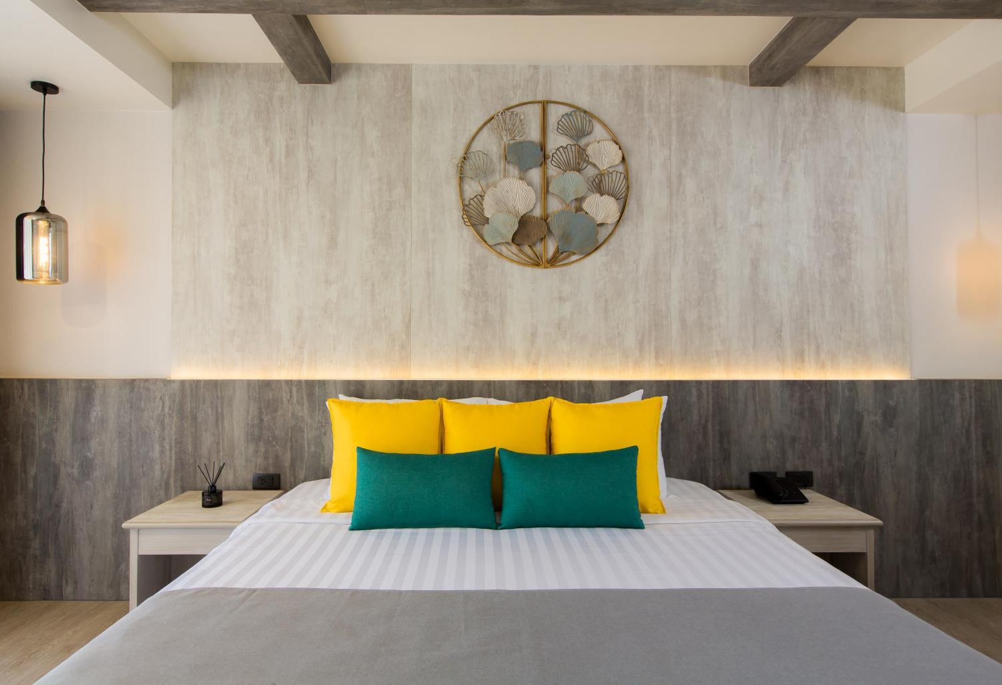 Deluxe Double or Twin Room Pool Wing