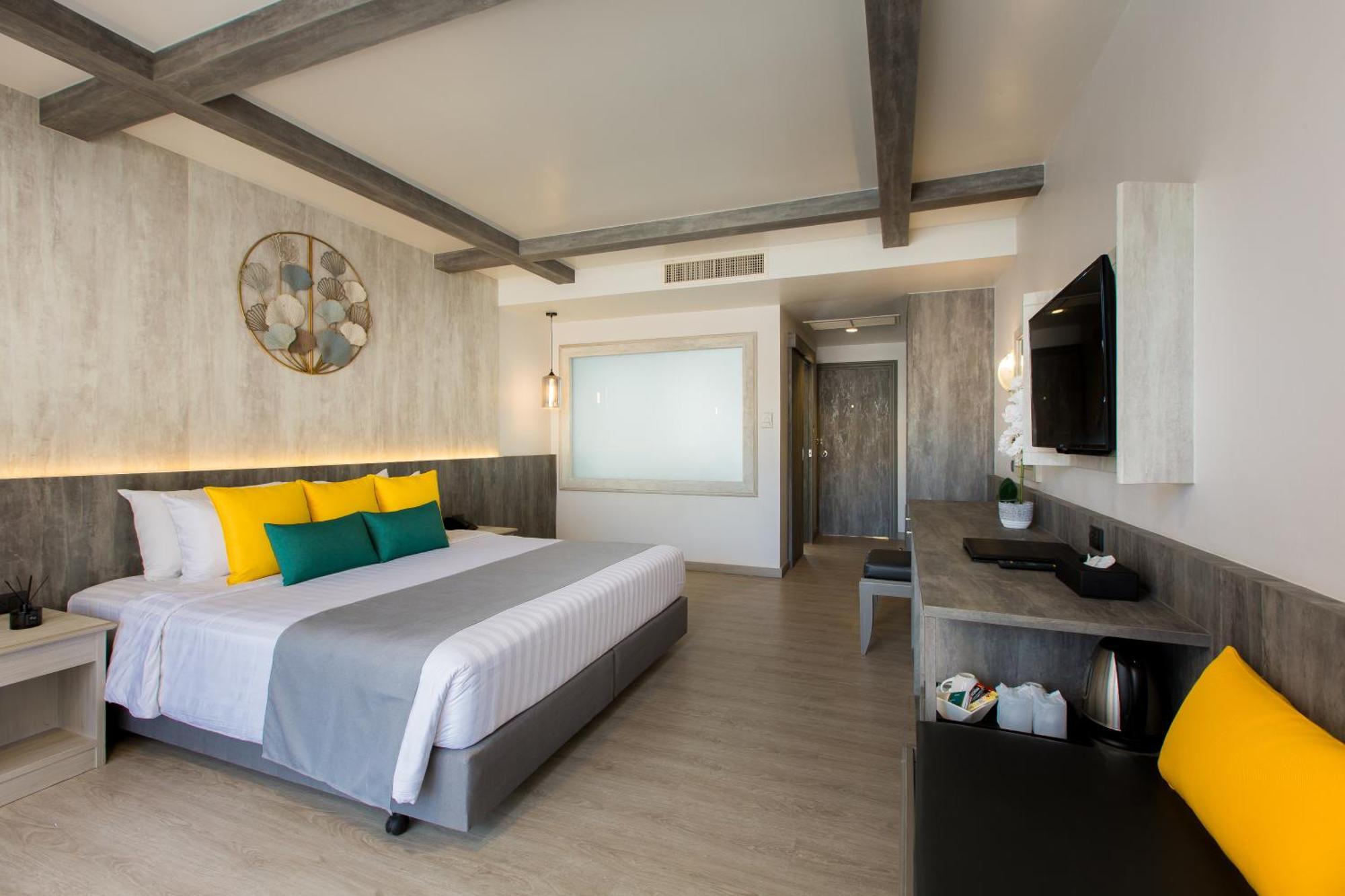 Deluxe Double or Twin Room Pool Wing