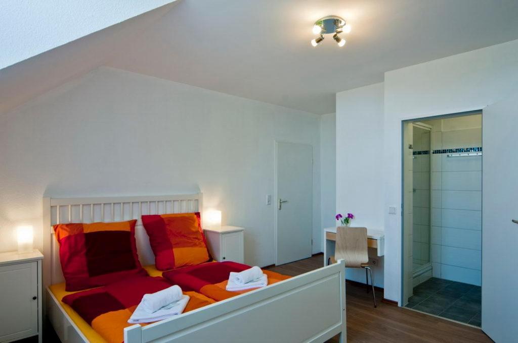 Single Room,15336547:JPEG