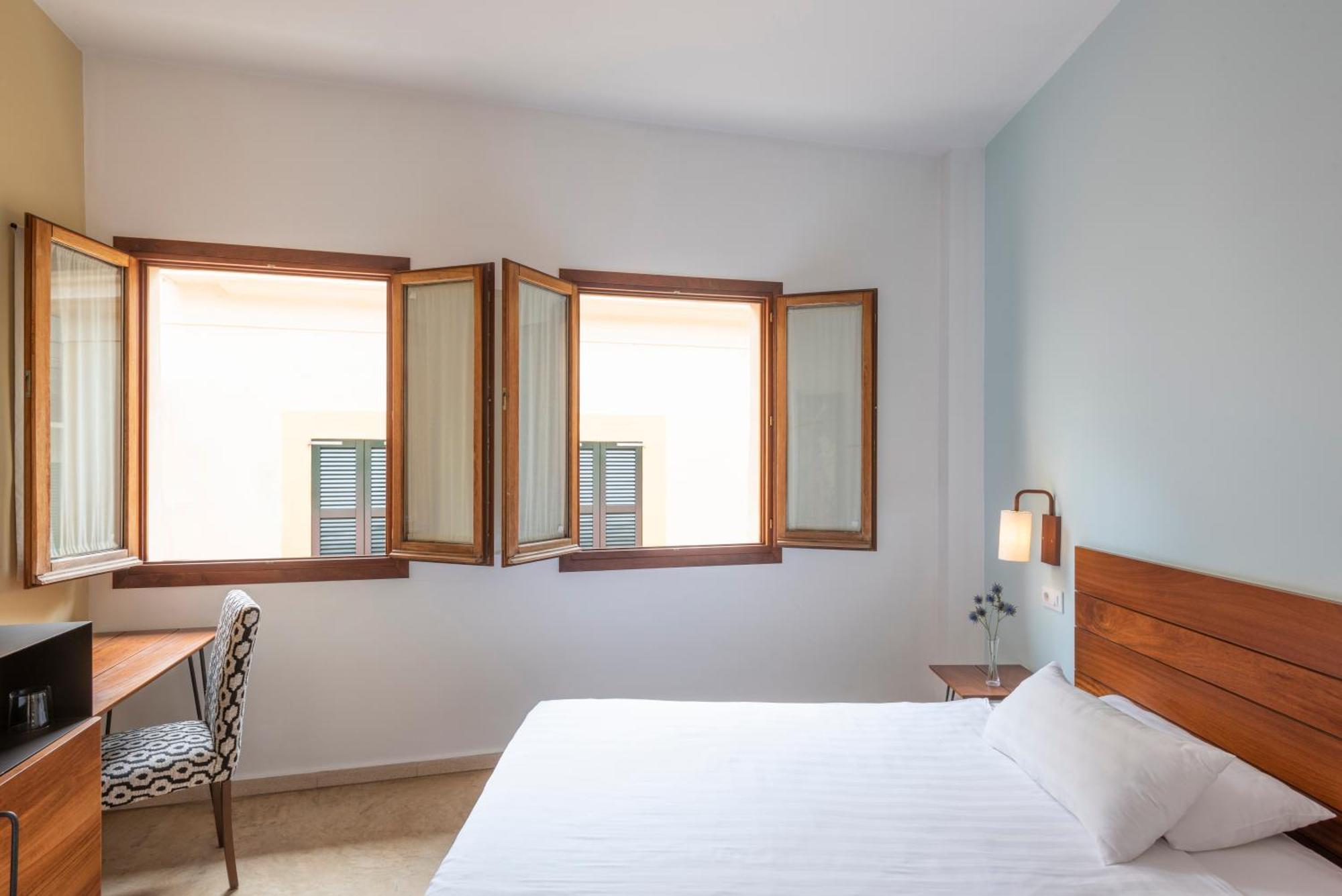 Standard Single Room,1533540613:JPEG