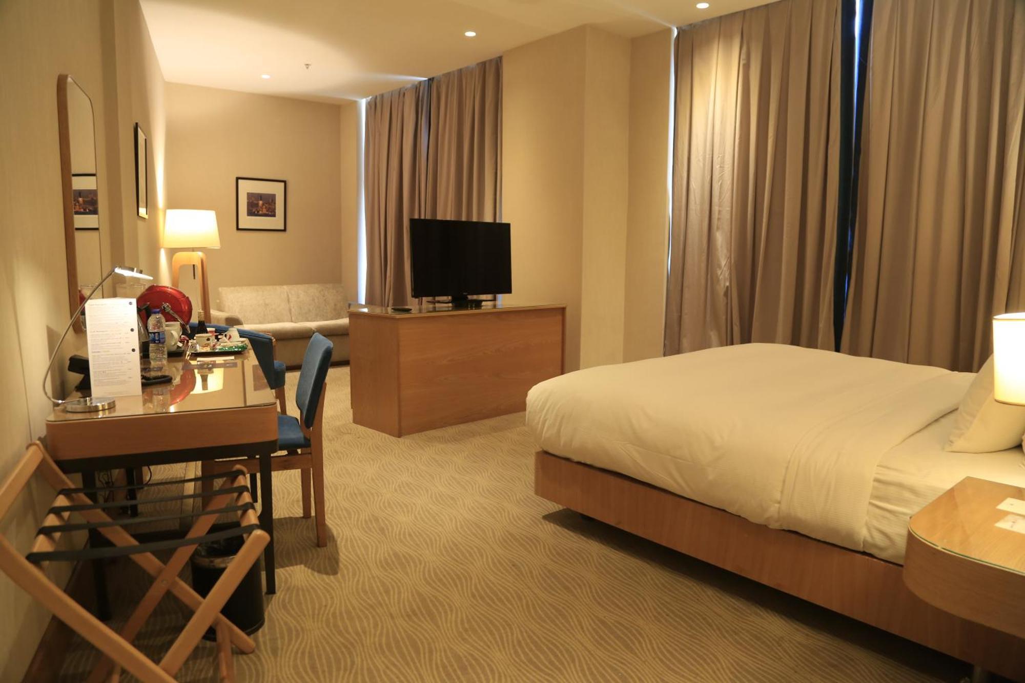 Queen Room
