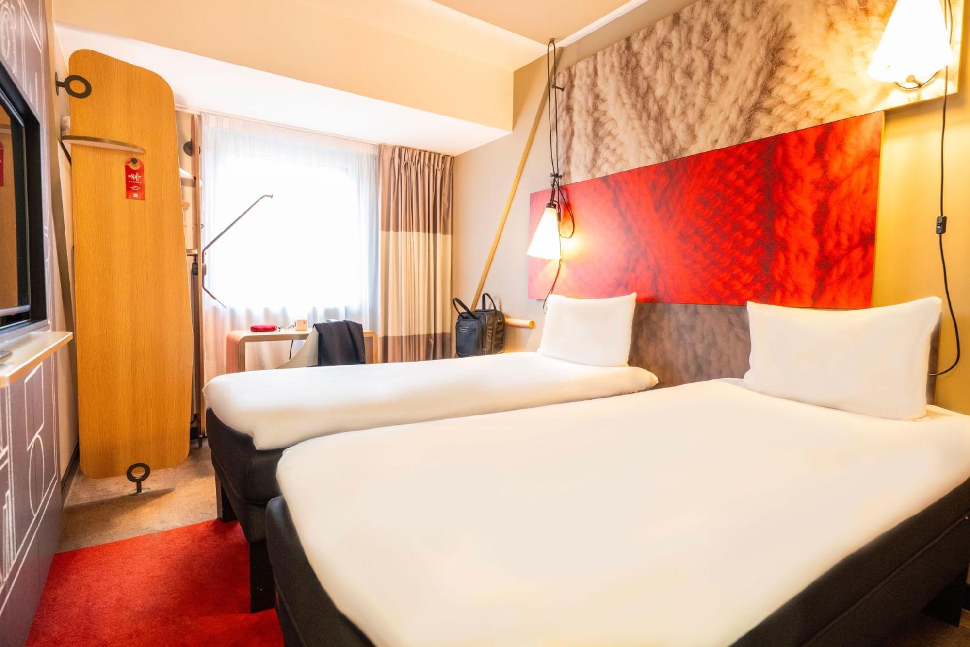 Twin Room,1540508893:JPEG