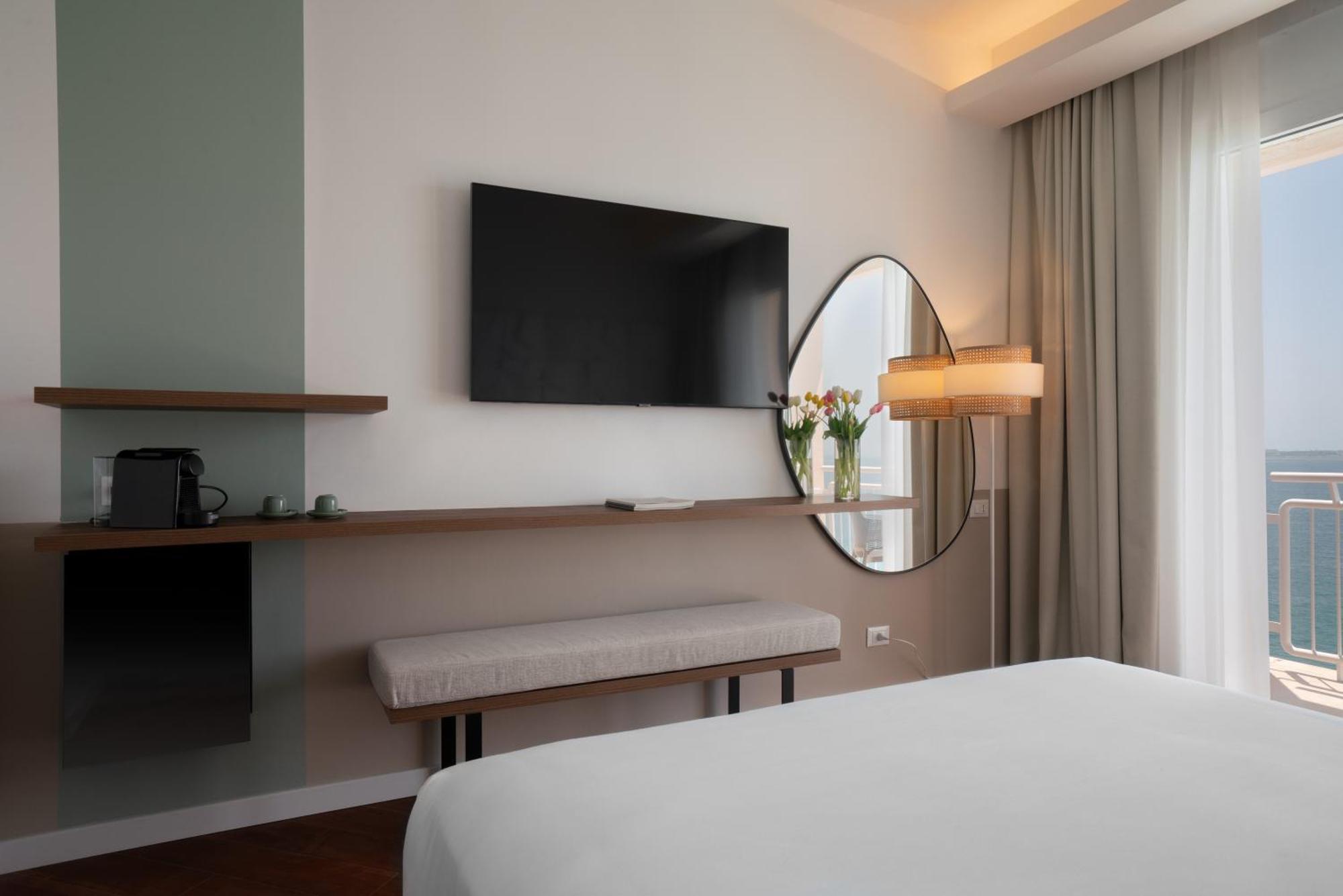 Superior French Bed Room Sea View