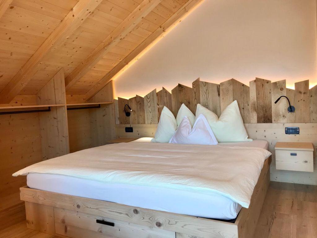 Deluxe Suite,1545705703:JPEG