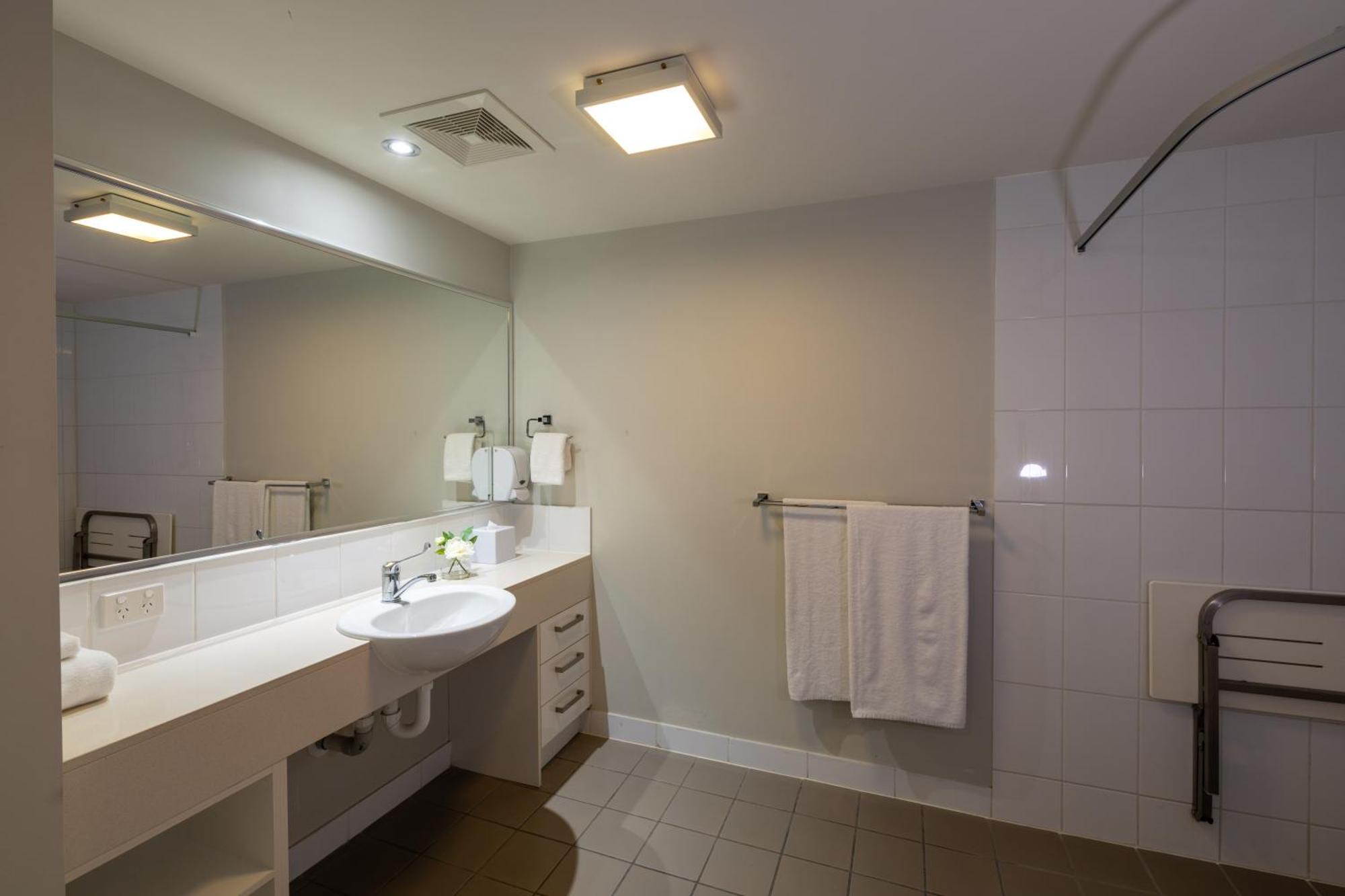 Studio Apartment Accessible