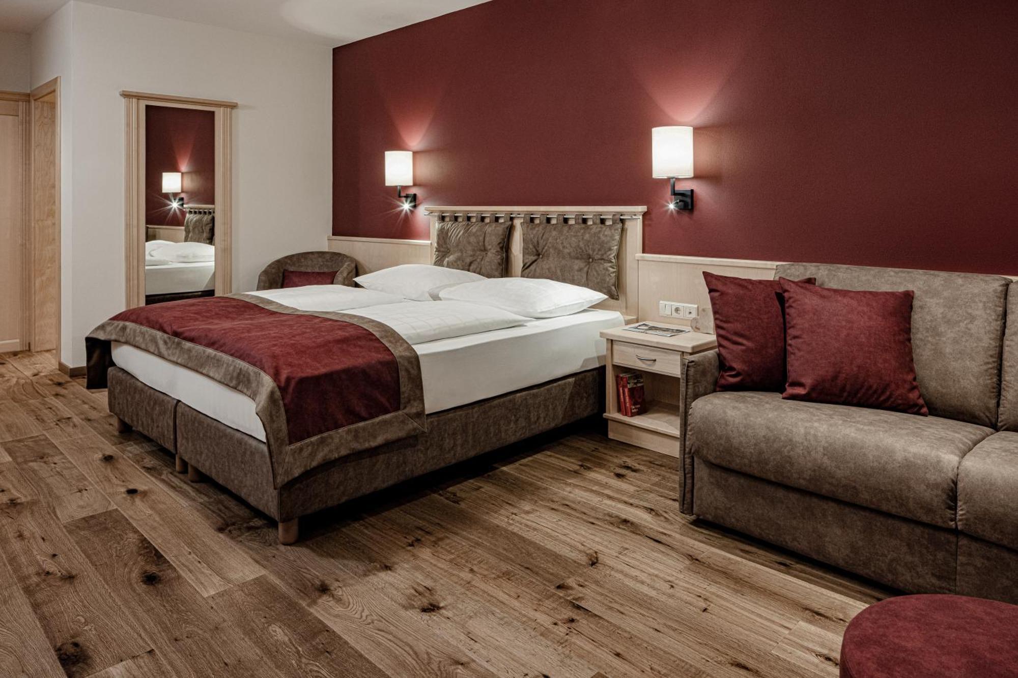 Superior Double Room,1546470697:JPEG