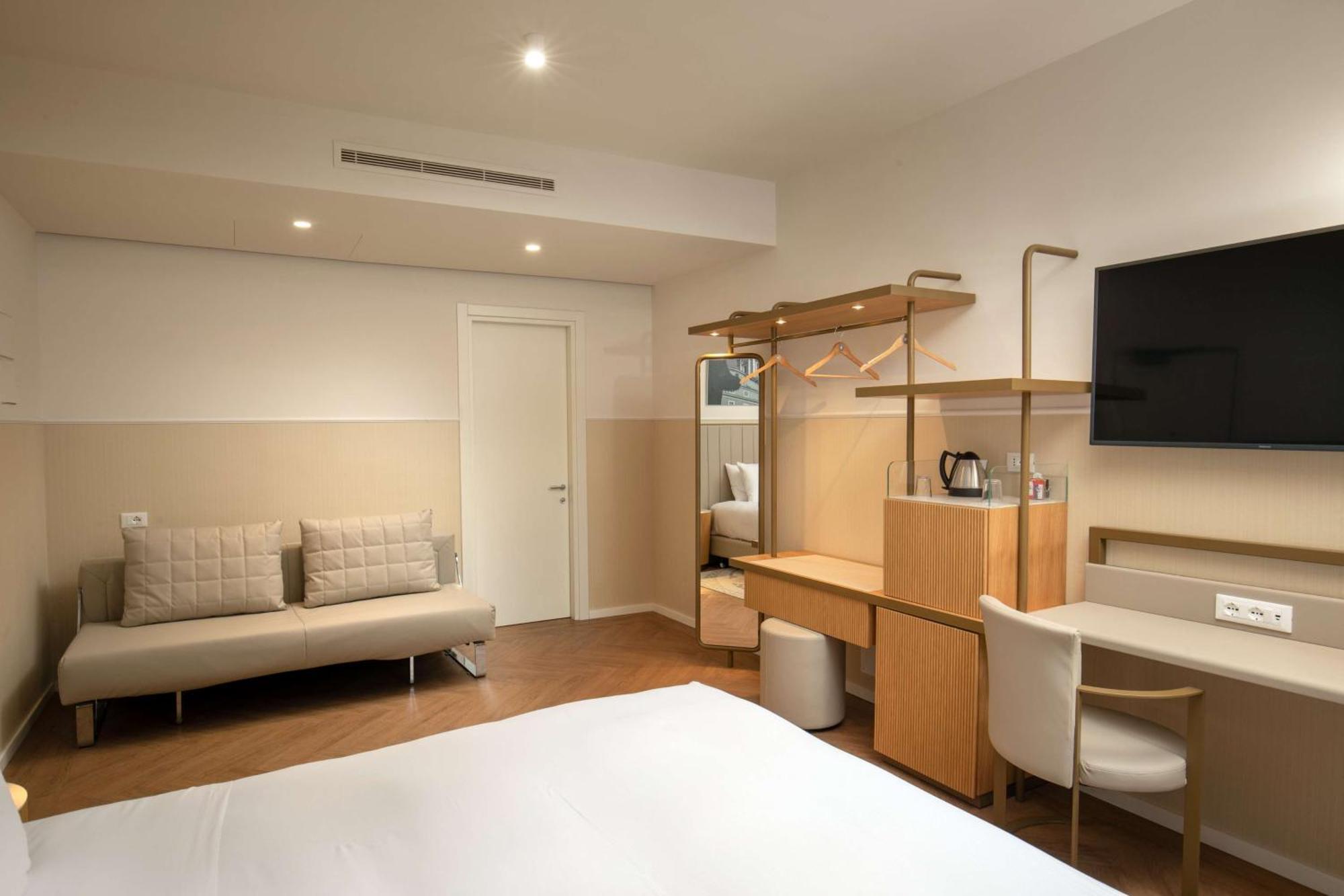 Superior King Room Sofa Bed