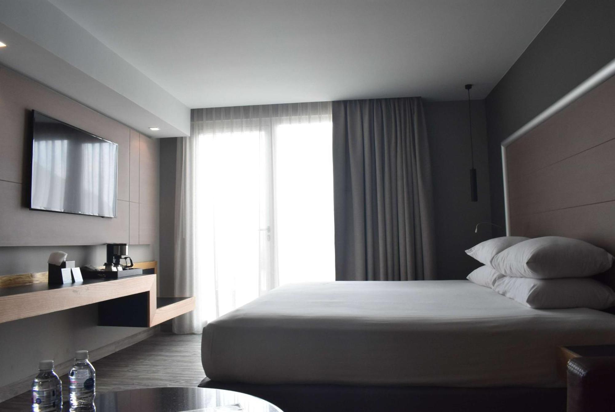 1 King Bed Suite Terrace Non-Smoking