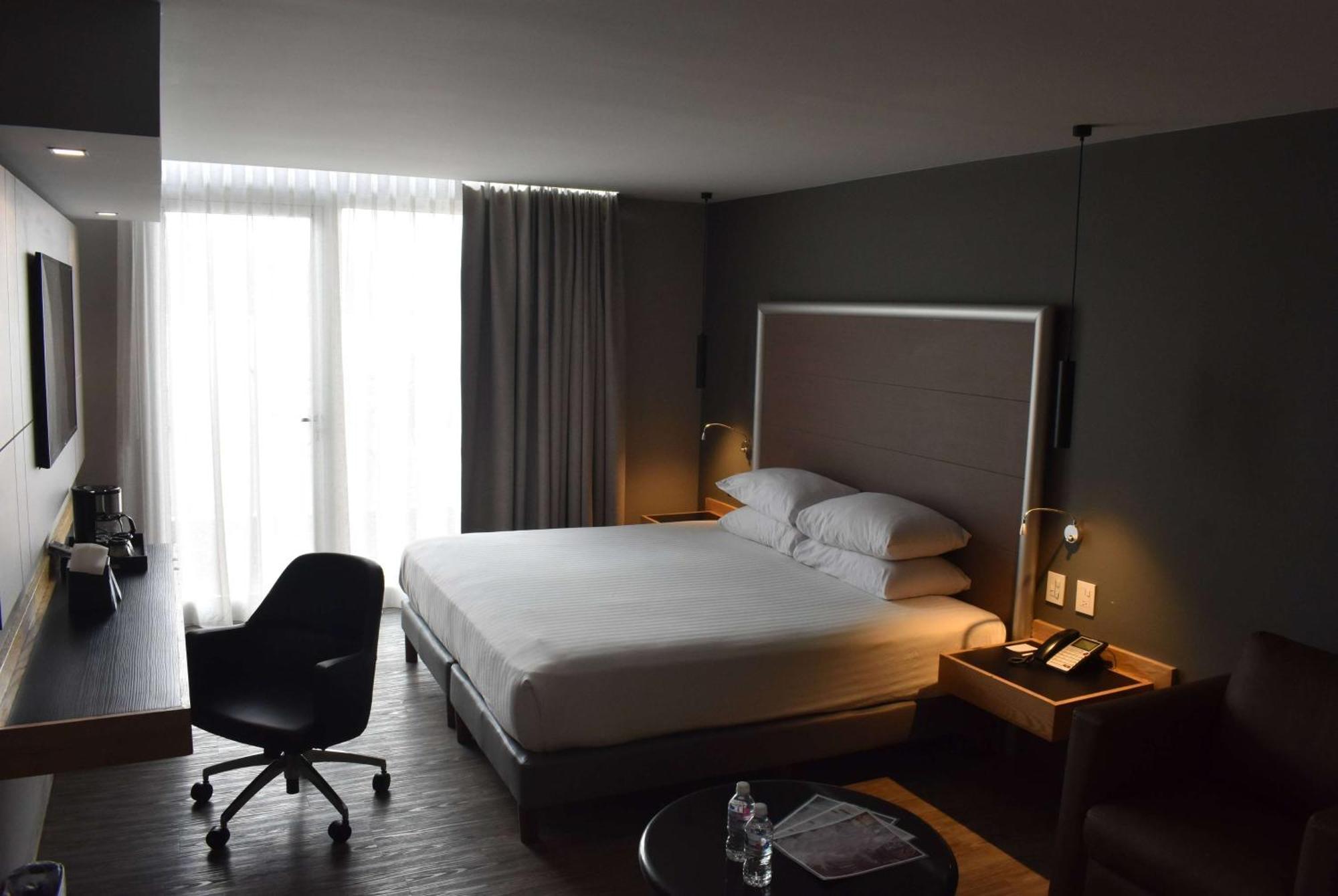 1 King Bed Suite Terrace Non-Smoking