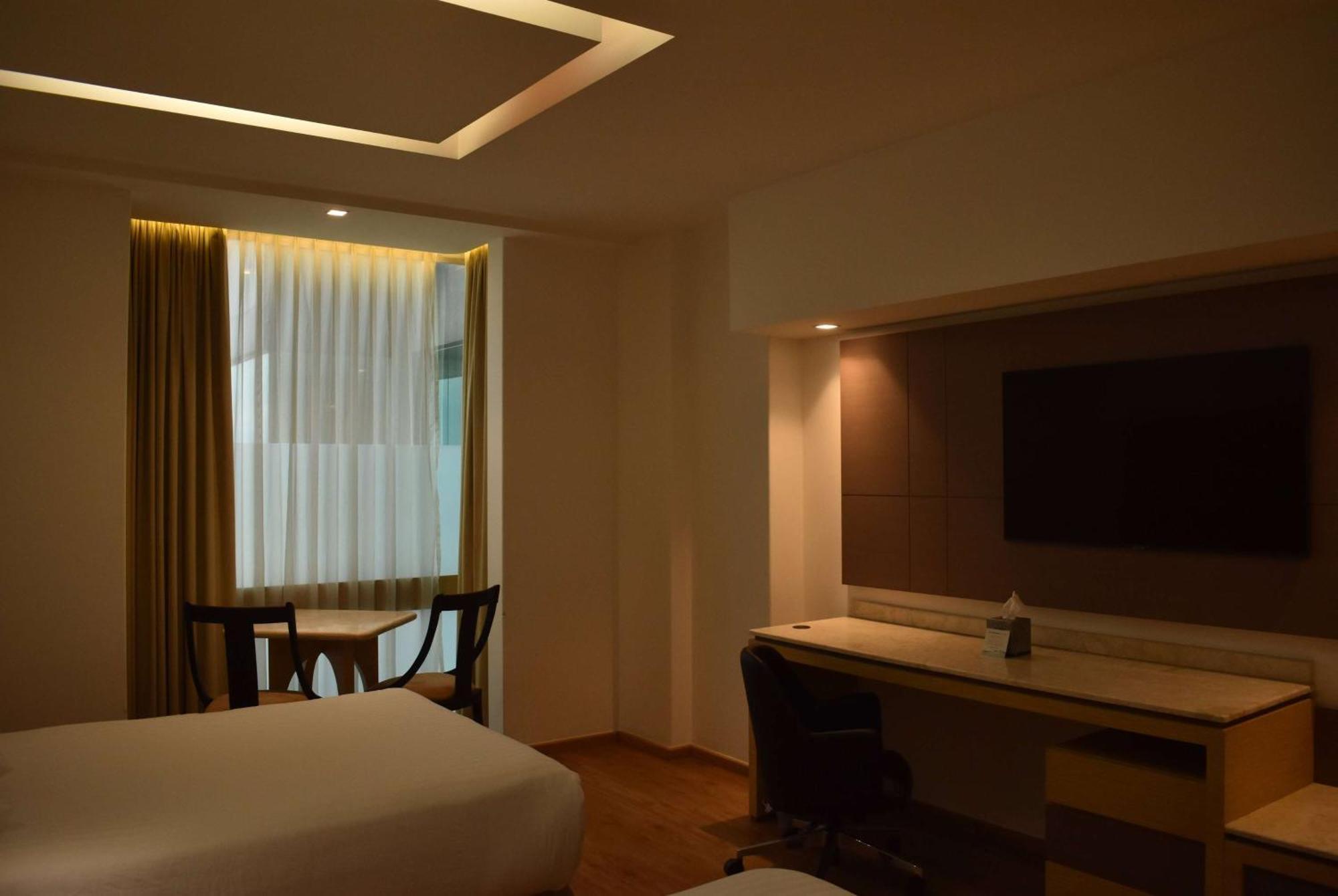 Double Room Two Double Beds Non-Smoking