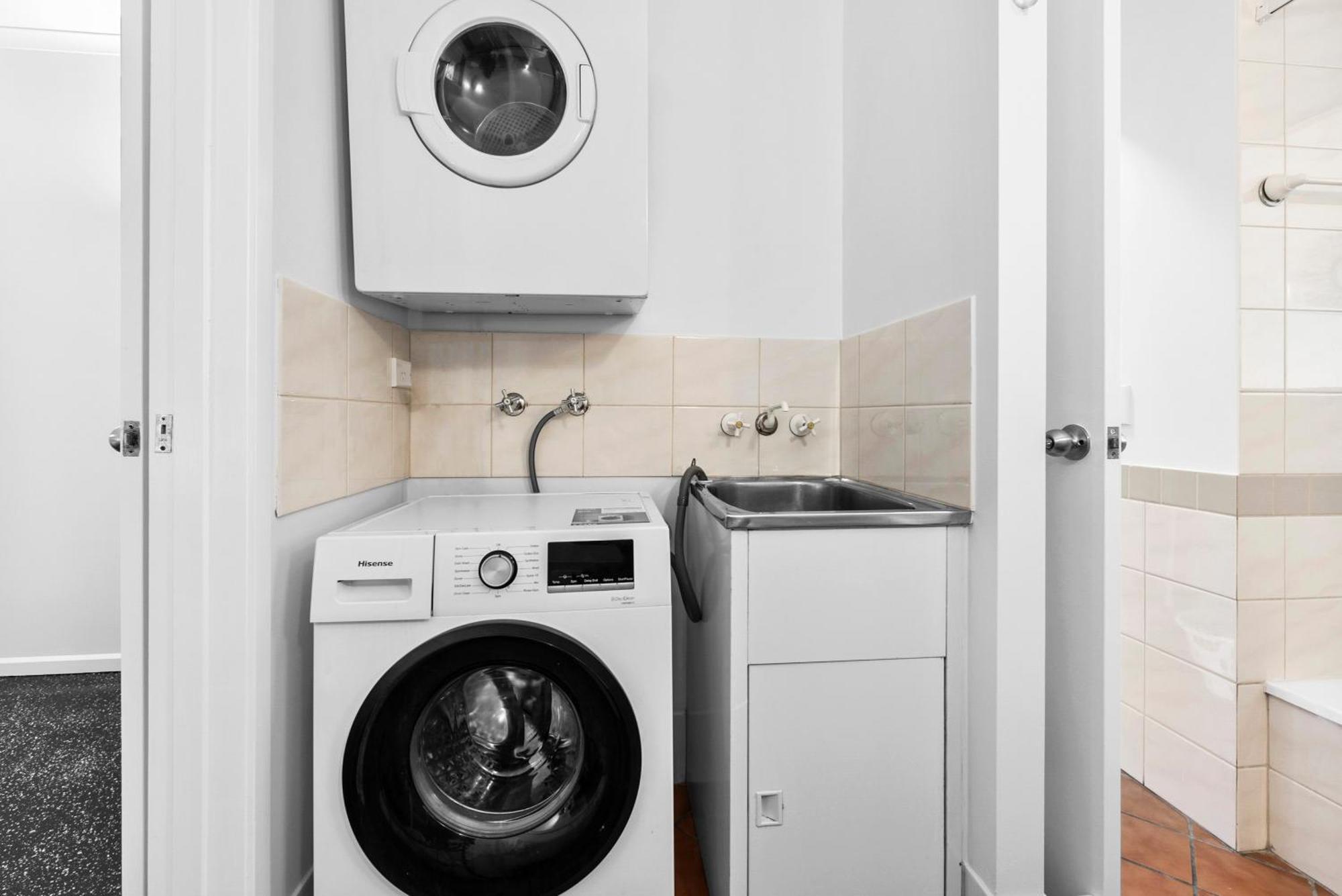 One-Bedroom Apartment,1550238439:JPEG