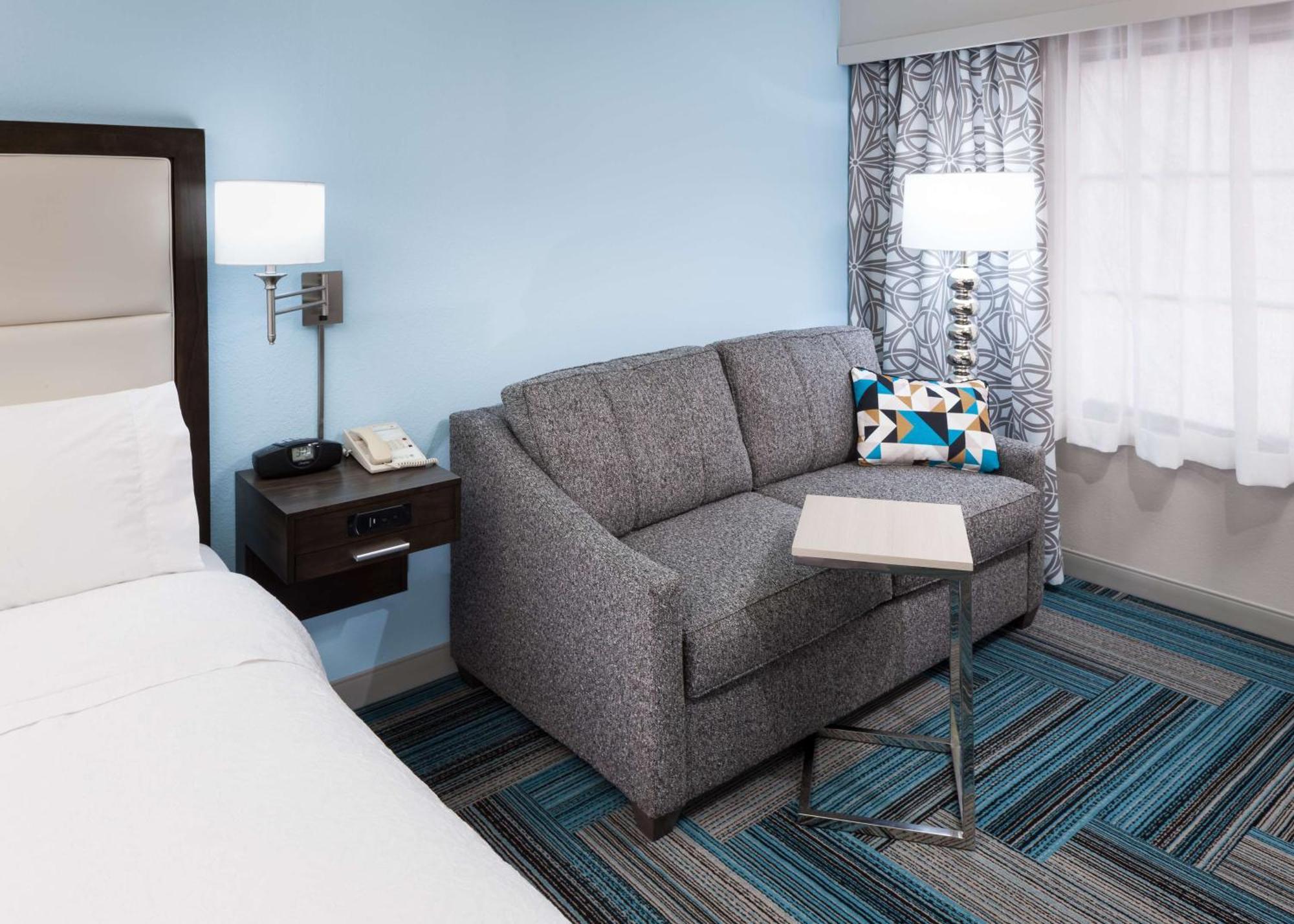 Premium King Room Sofa Bed Non-Smoking,1552174450:JPEG