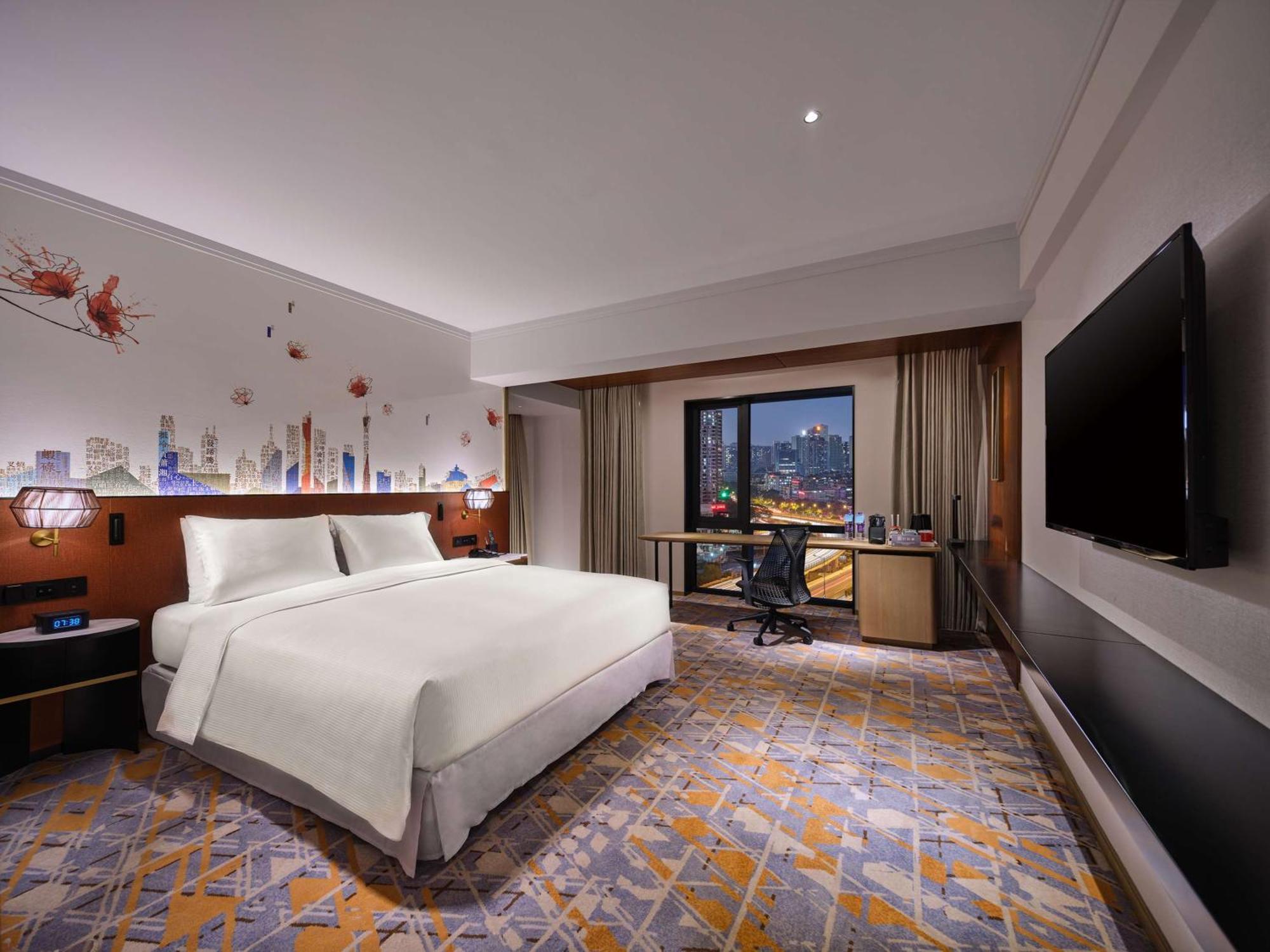 One-Bedroom King Suite