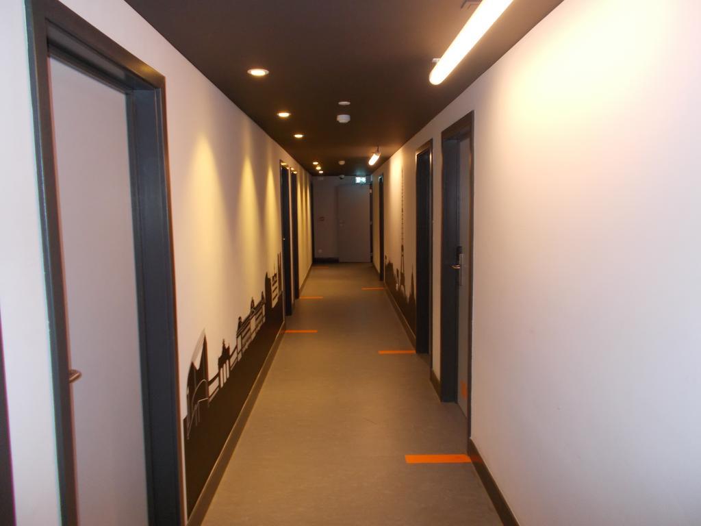 Private Dormitory Room,155529422:JPEG