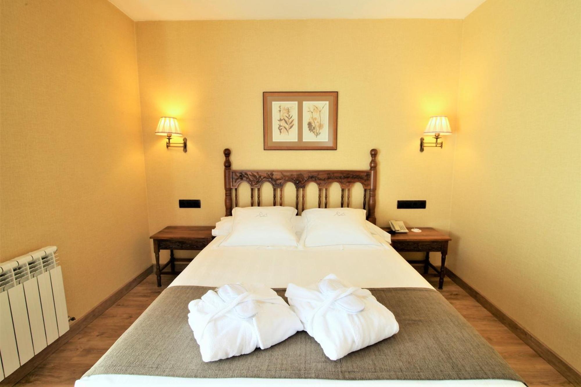 Superior Double Room,1555040062:JPEG