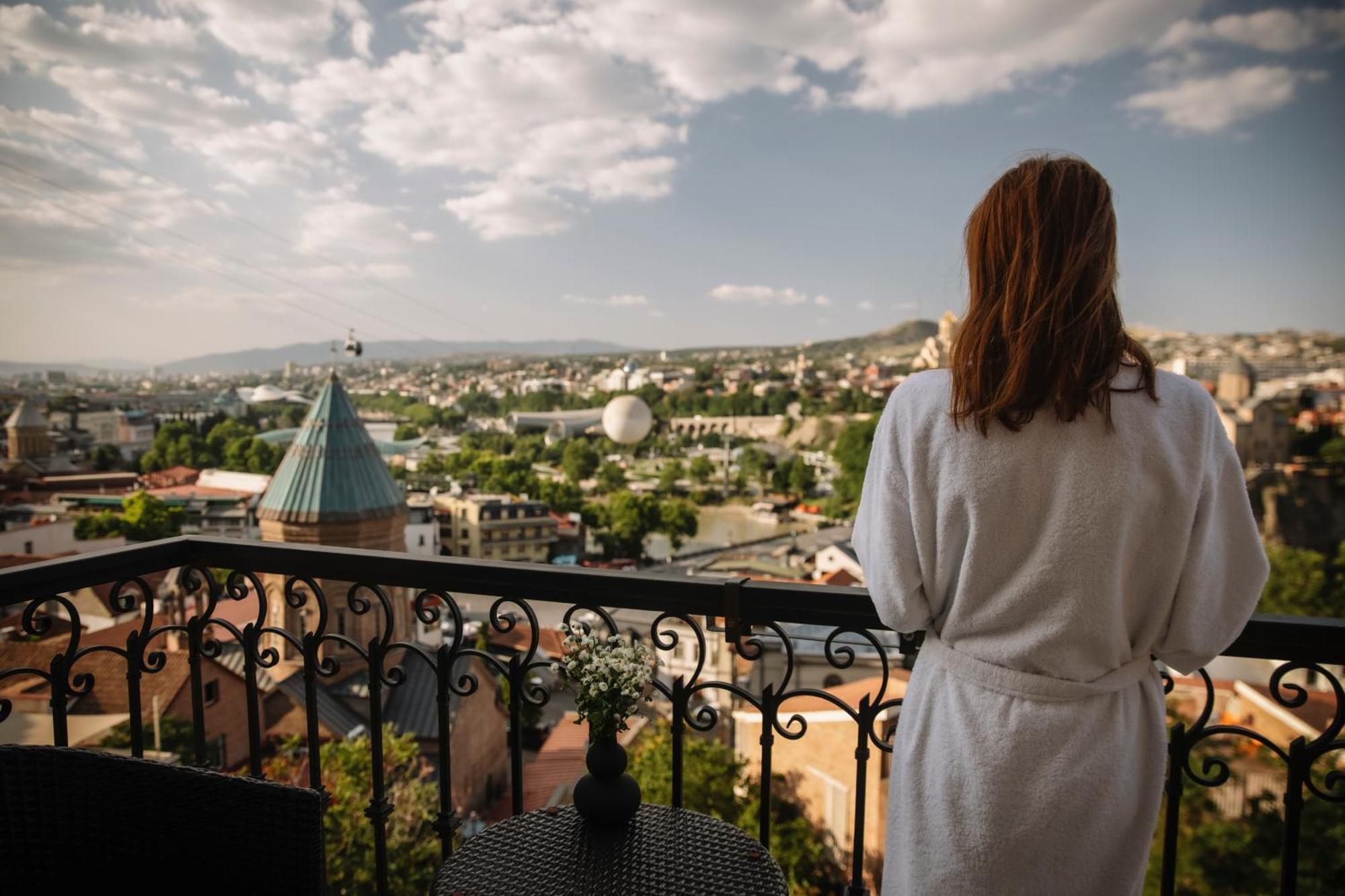 Superior Double Room City View Balcony