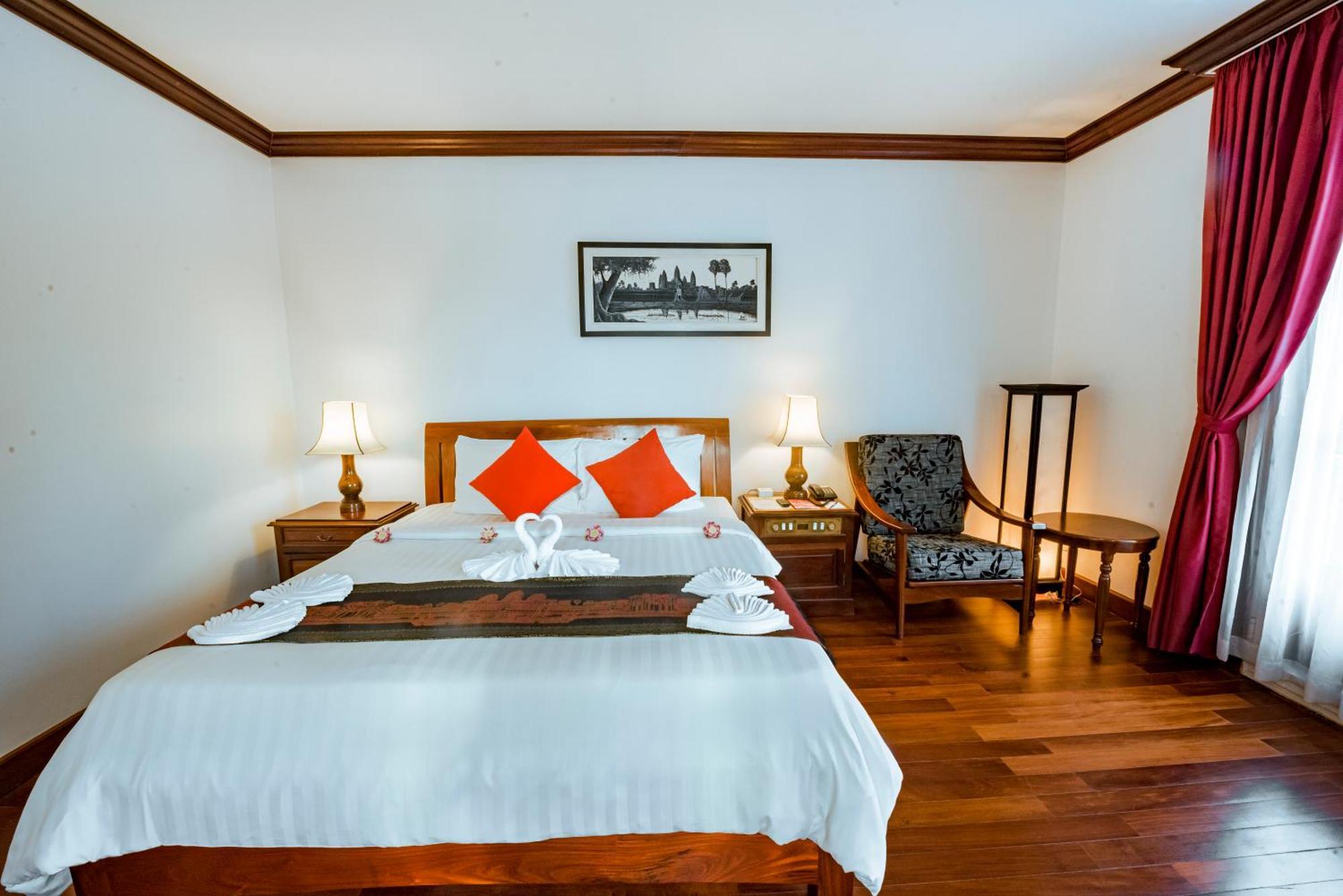 Deluxe Double Room Pool View