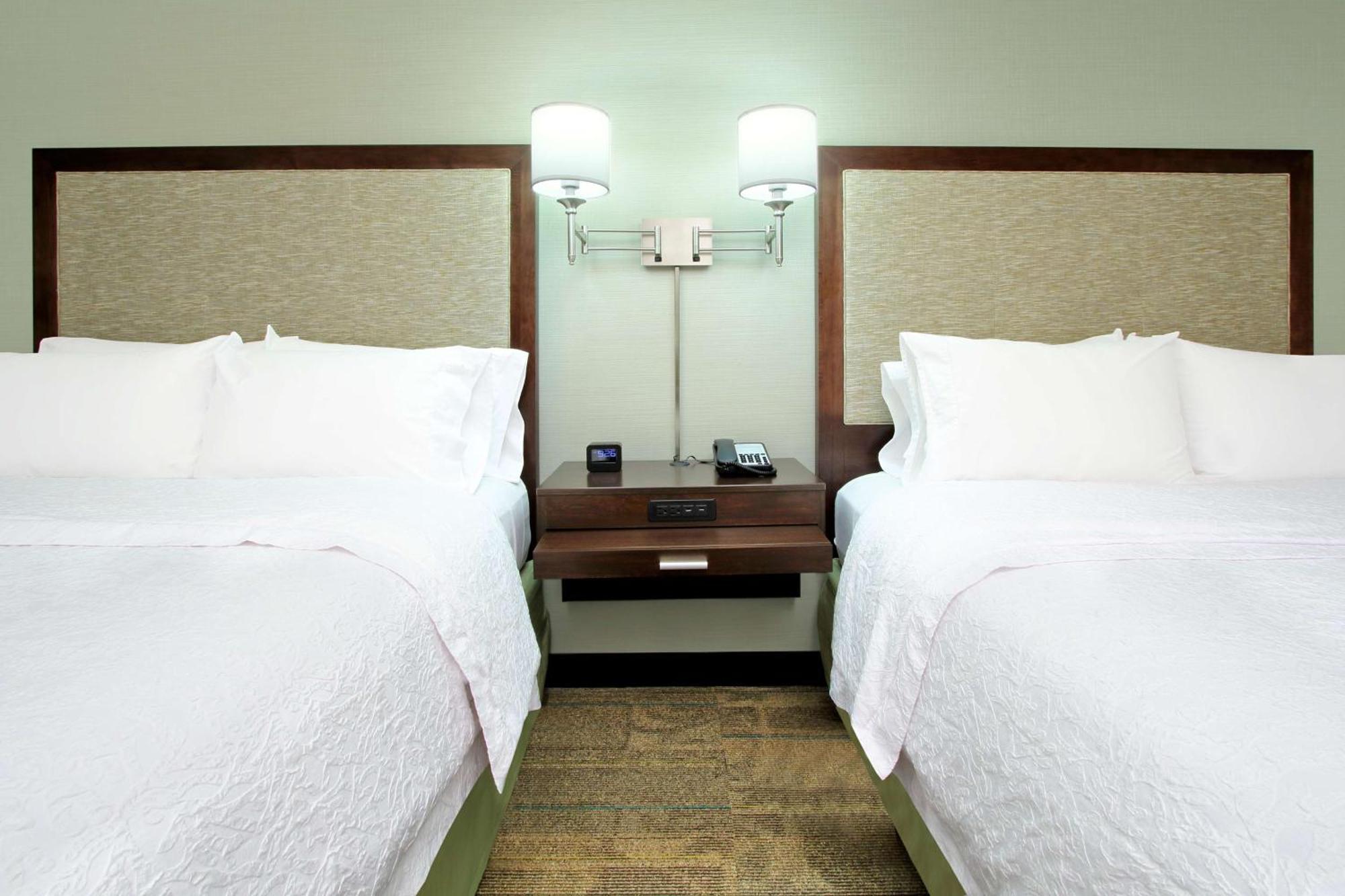 Room with Two Queen Beds - Non-Smoking,1285190677:JPEG