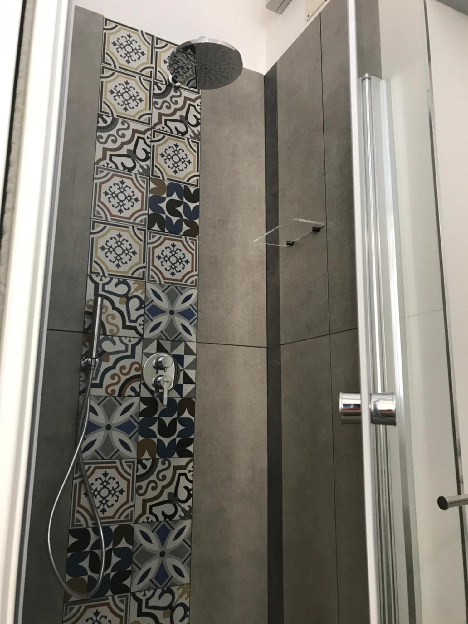 Deluxe Double Room Bath