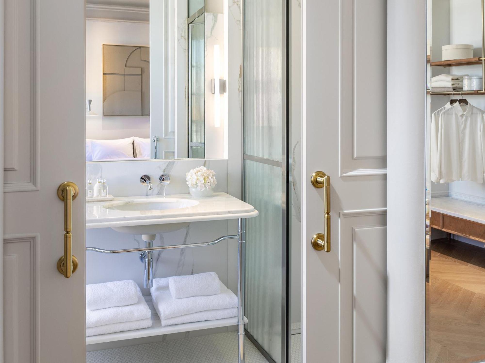 Balcony Deluxe Room