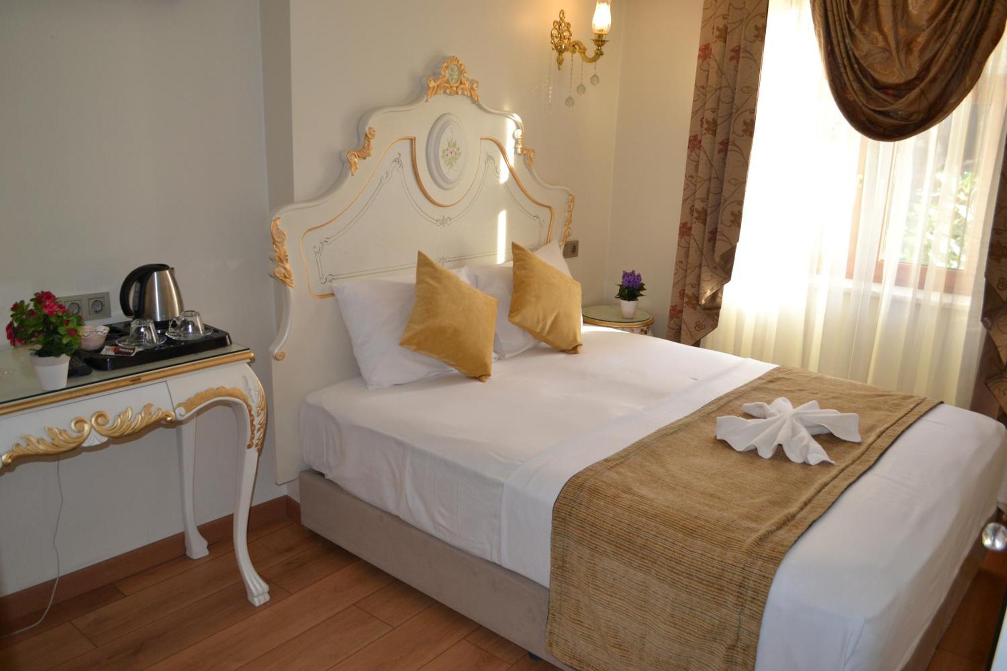Budget Double Room,942528065:JPEG