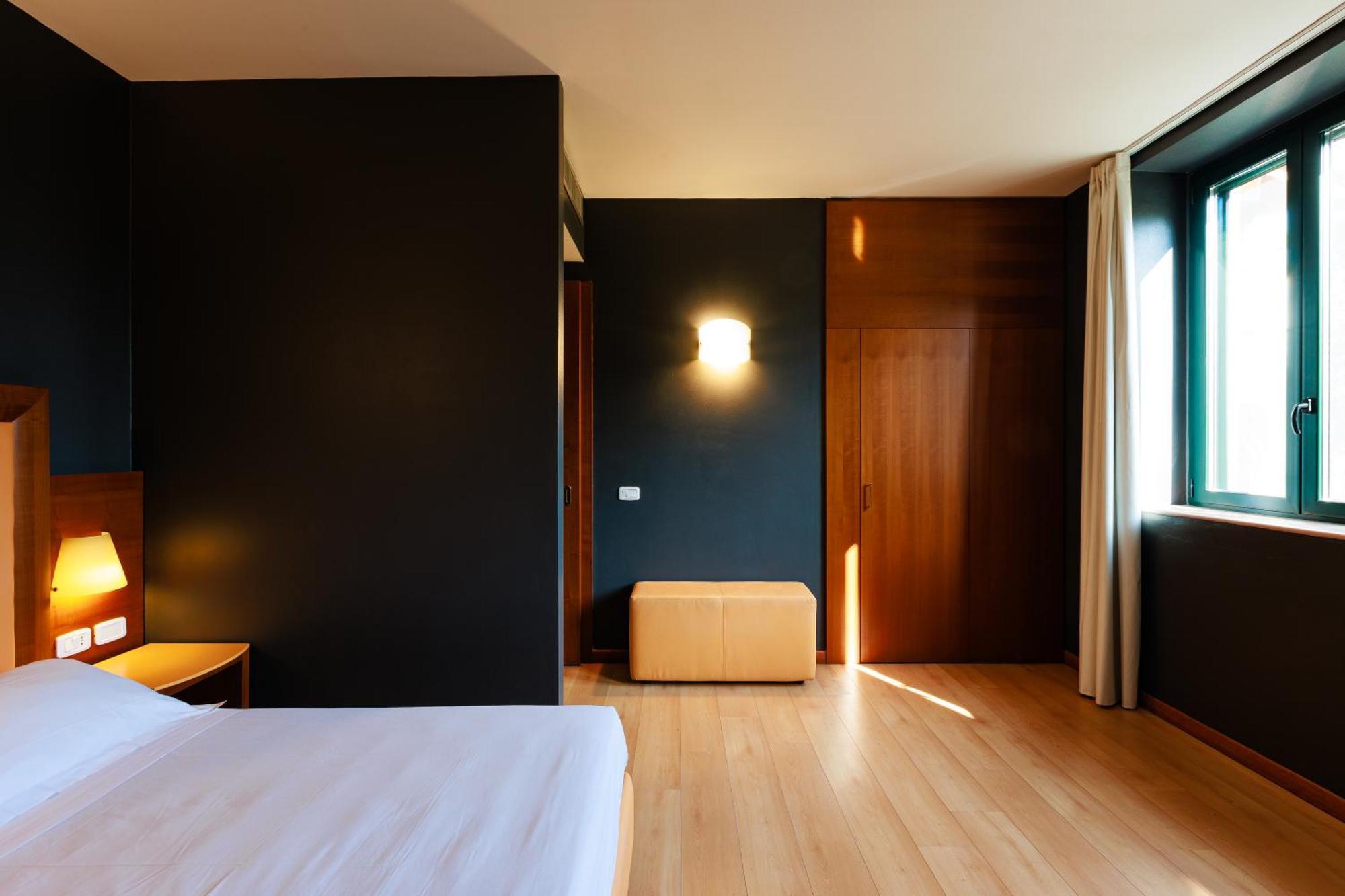 Triple Room,1597552880:JPEG