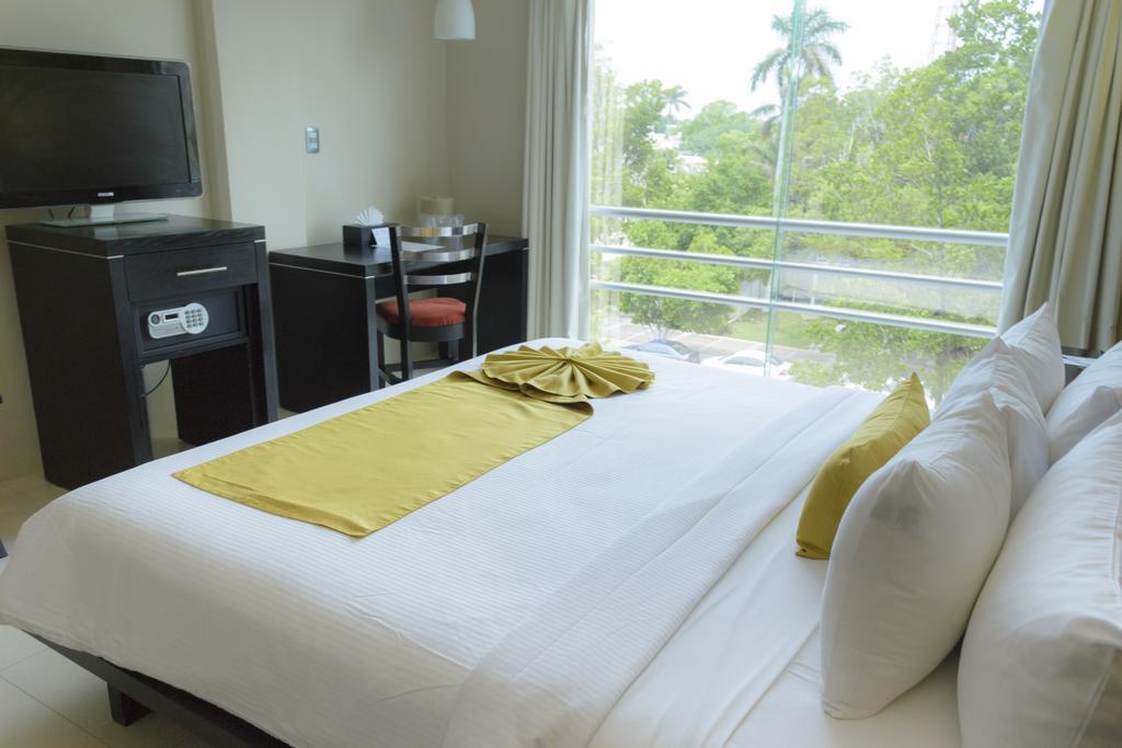 Deluxe King Room,663495066:JPEG