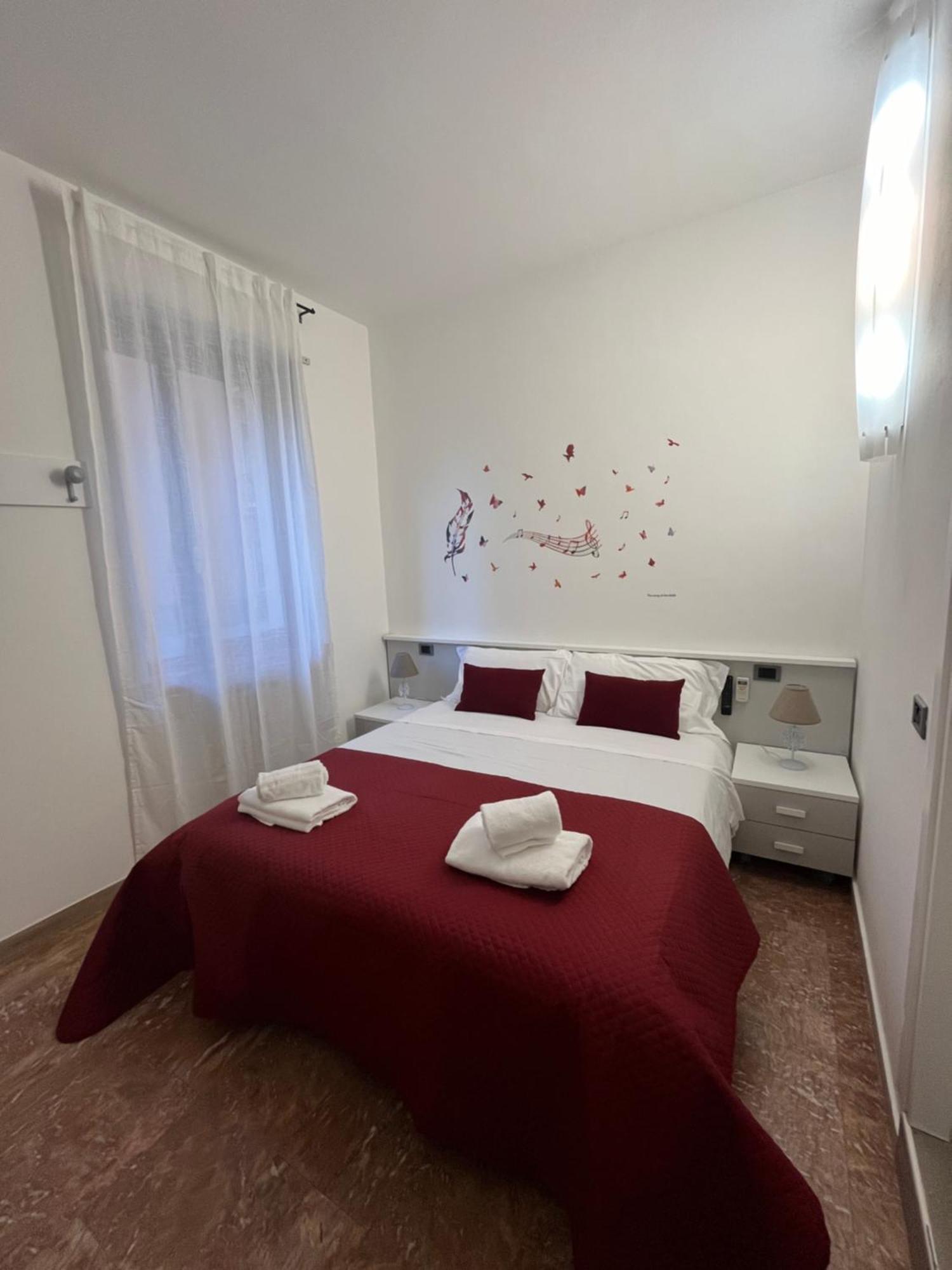 Double or Twin Room,1567980608:JPEG