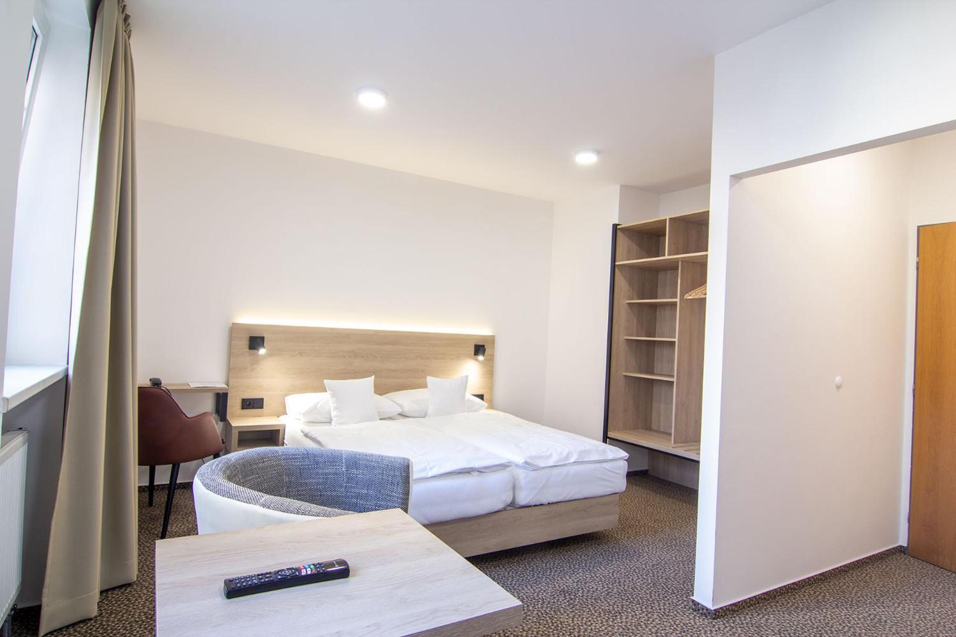 Double Room,1149192850:JPEG