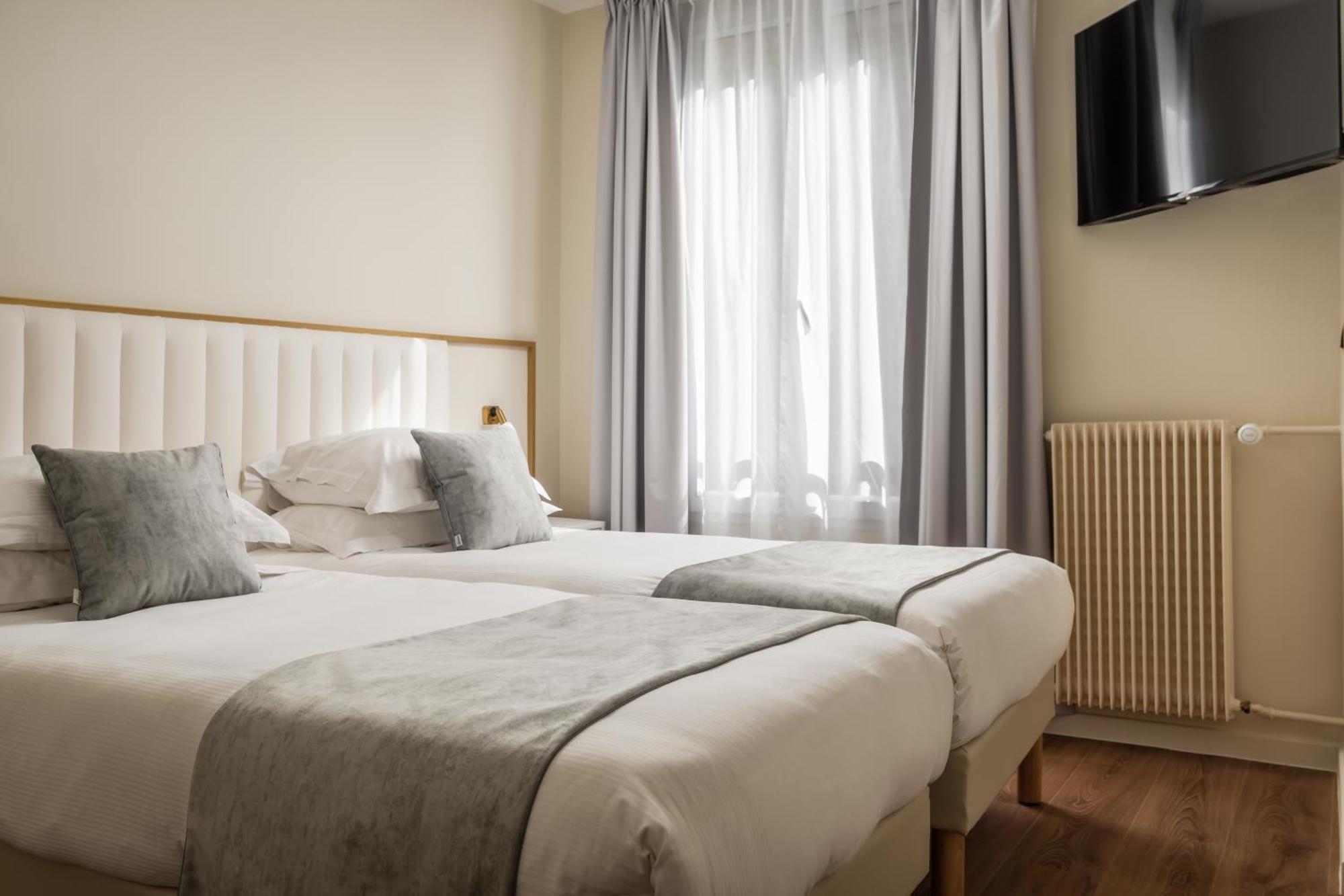Superior Twin Room,1580163099:JPEG