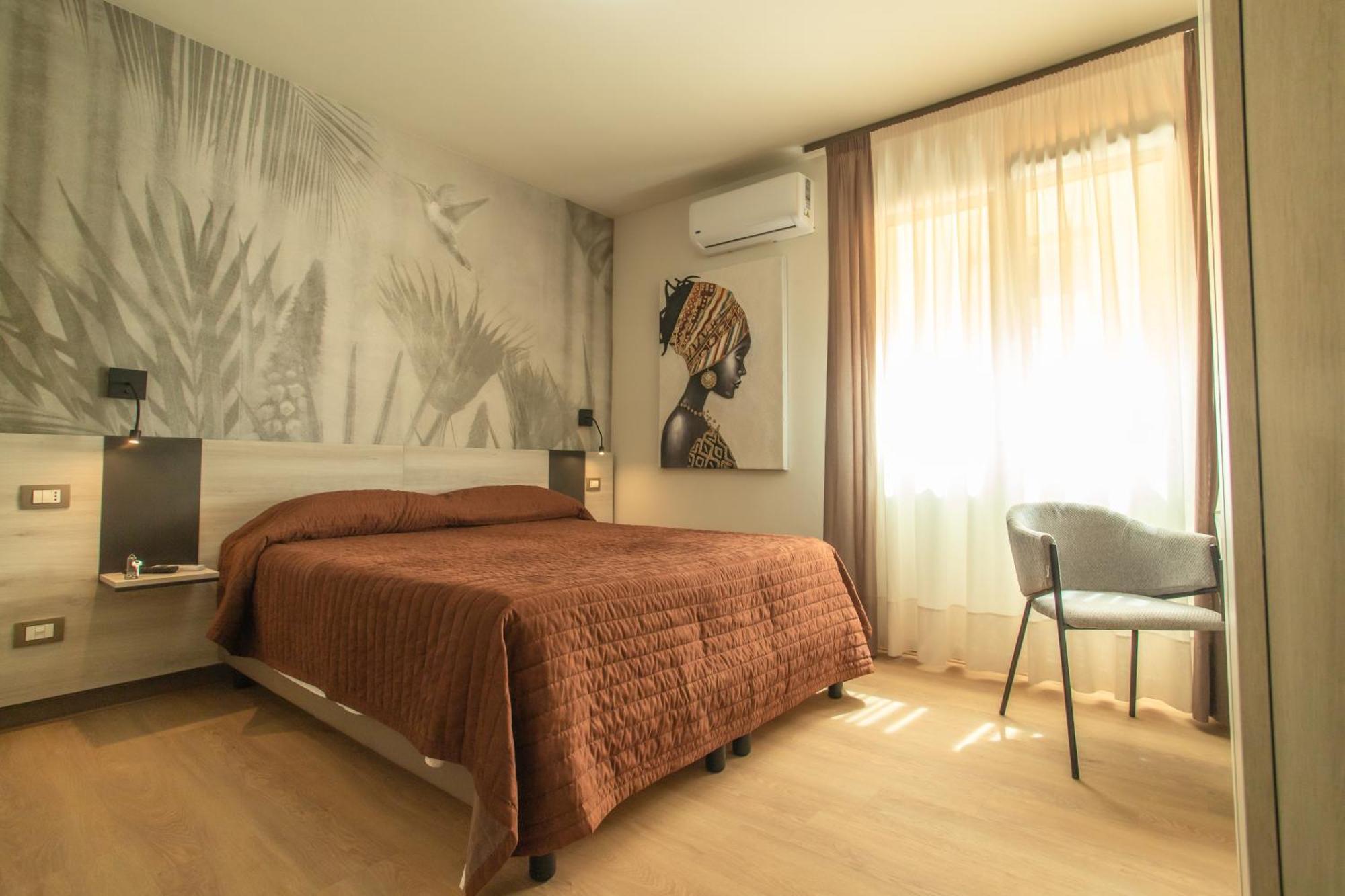 Standard Double Room,1580219687:JPEG
