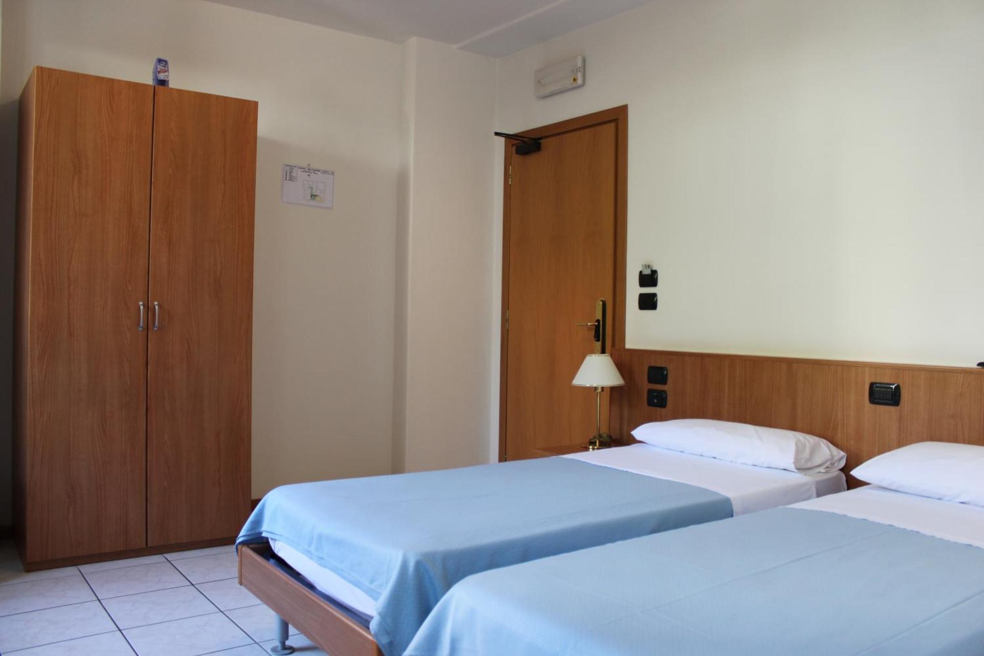 Double or Twin Room,1580652447:JPEG