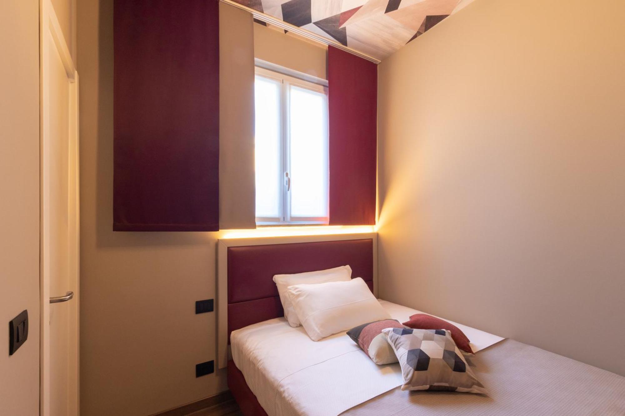 Standard Single Room,1581216475:JPEG