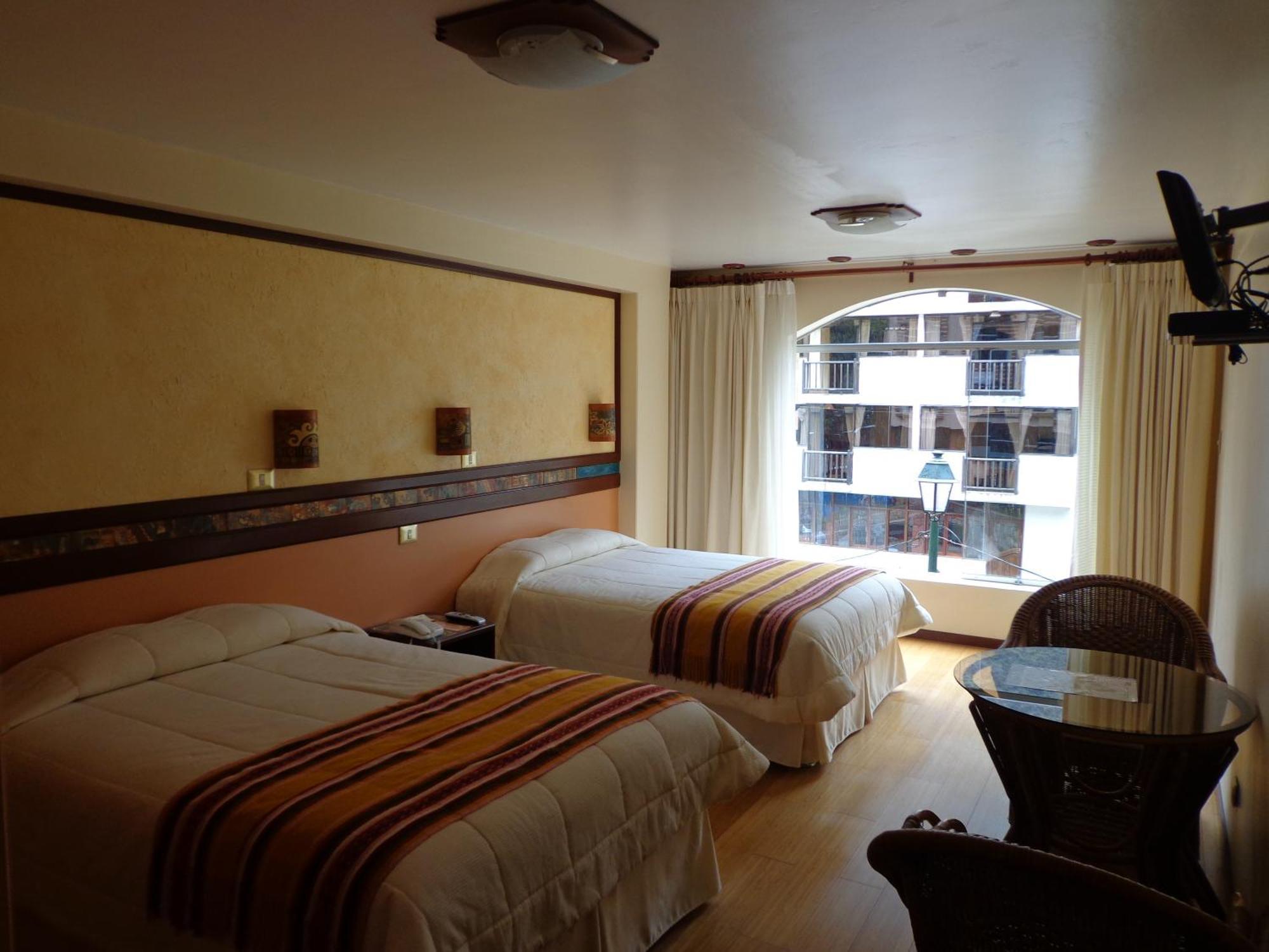 Single Room,697765890:JPEG