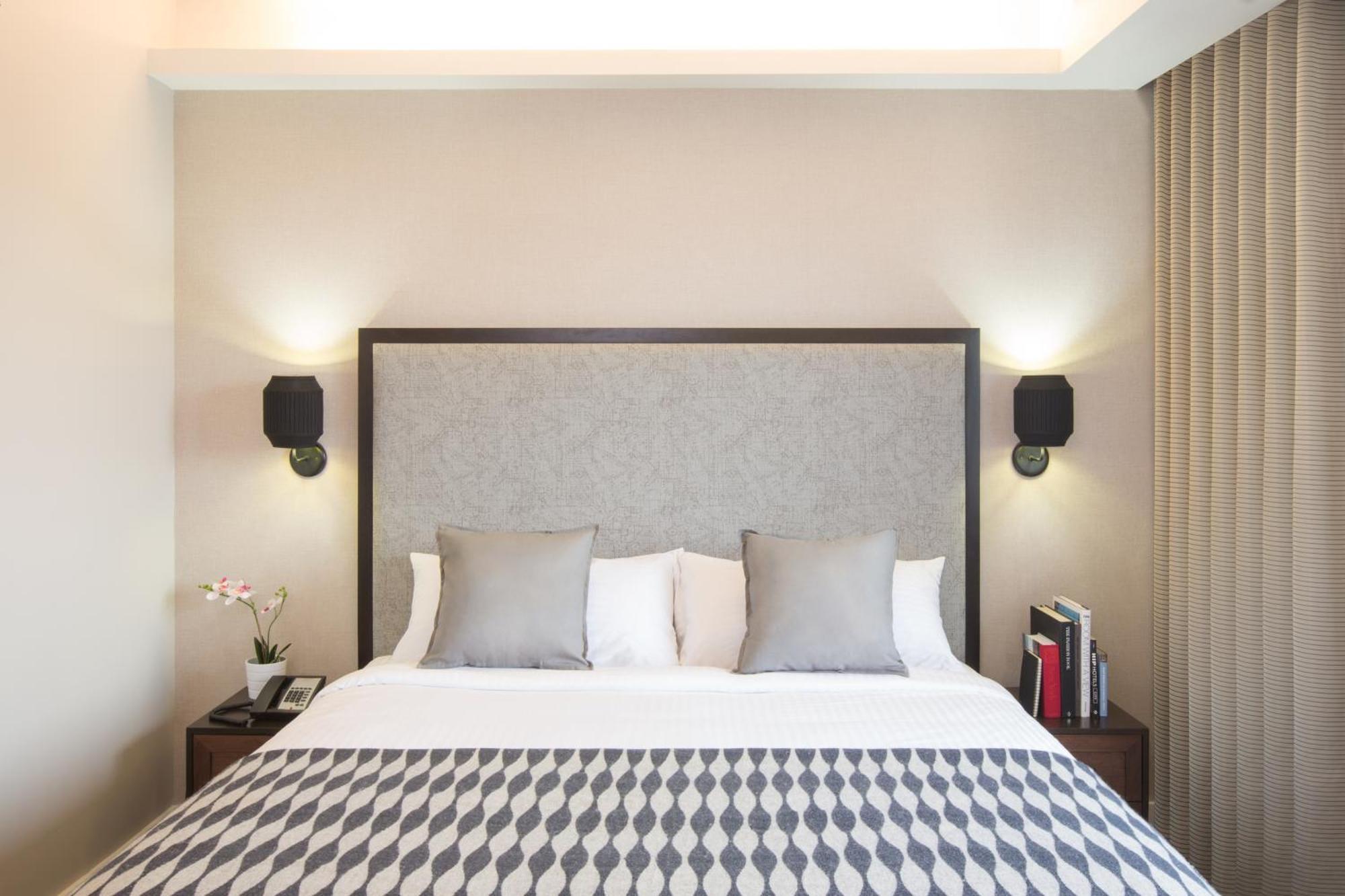 Deluxe King Room,123453937:JPEG