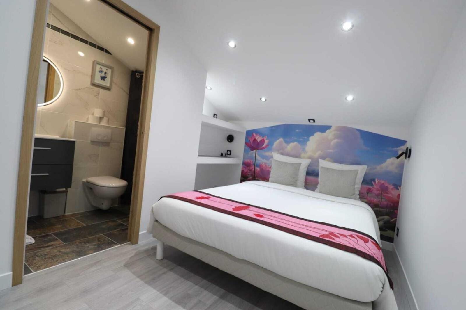 Double Room Private Bathroom,1589660232:JPEG
