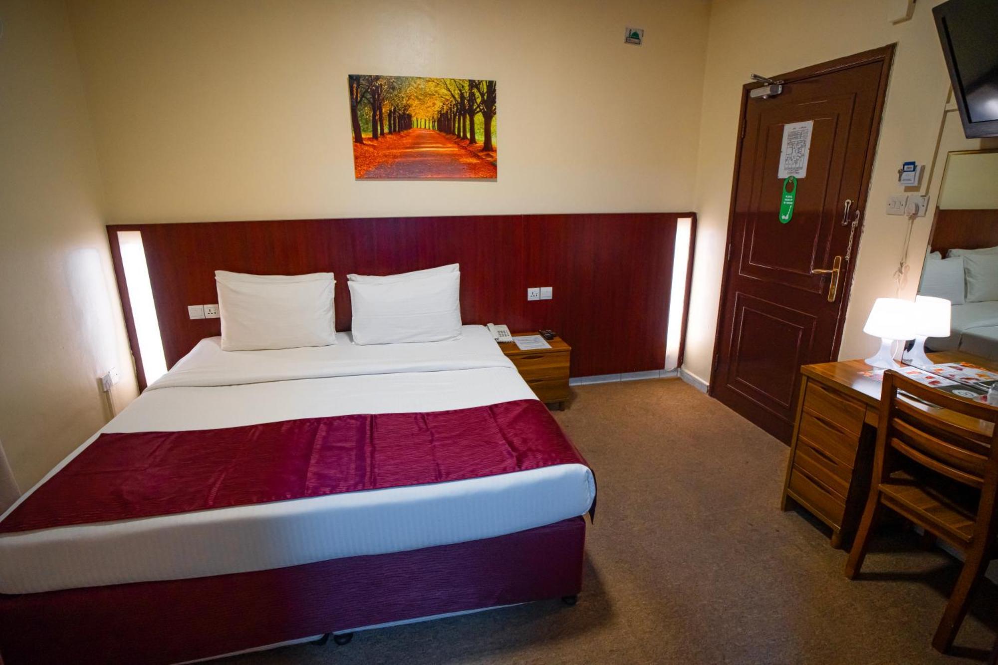 Double Room,1586196685:JPEG