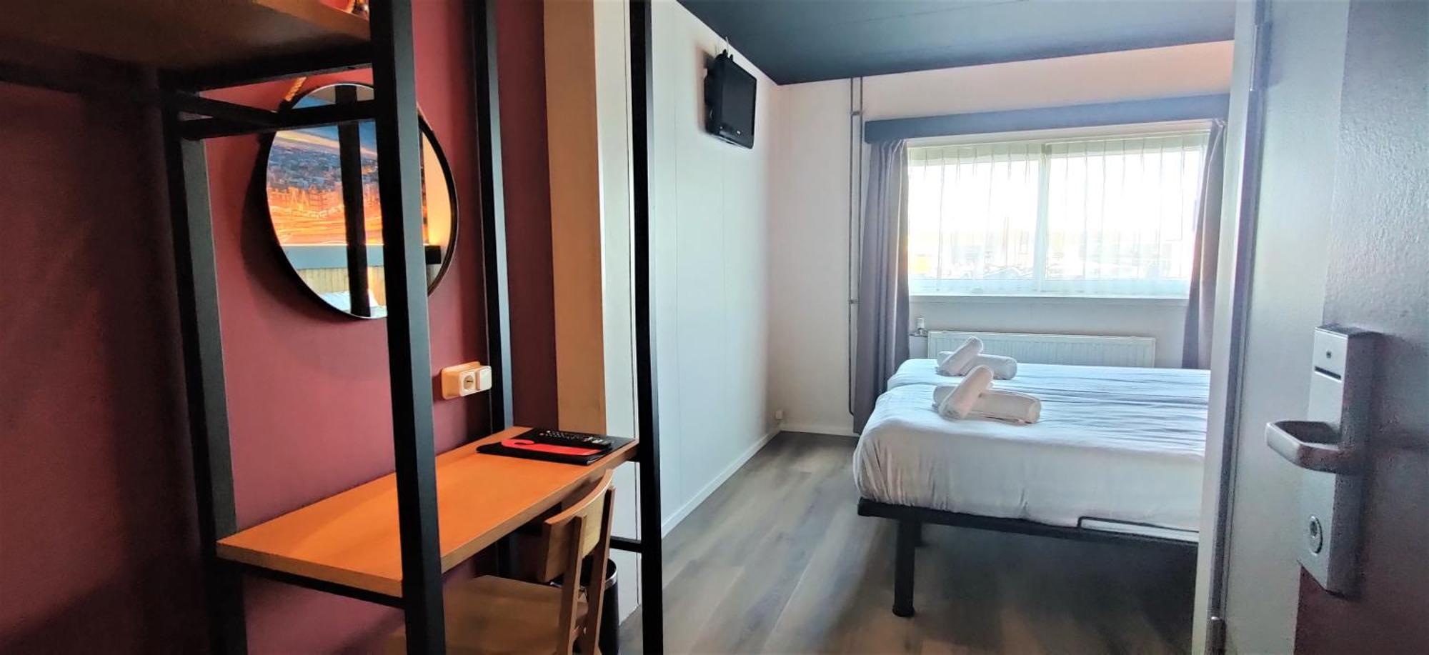 Basic Twin Room