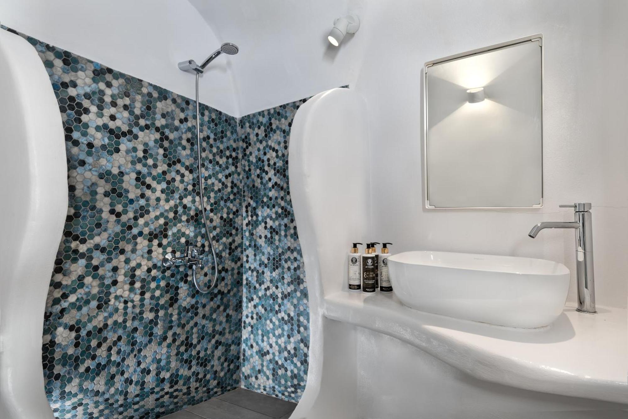 Standard Double Room Caldera & Sea View